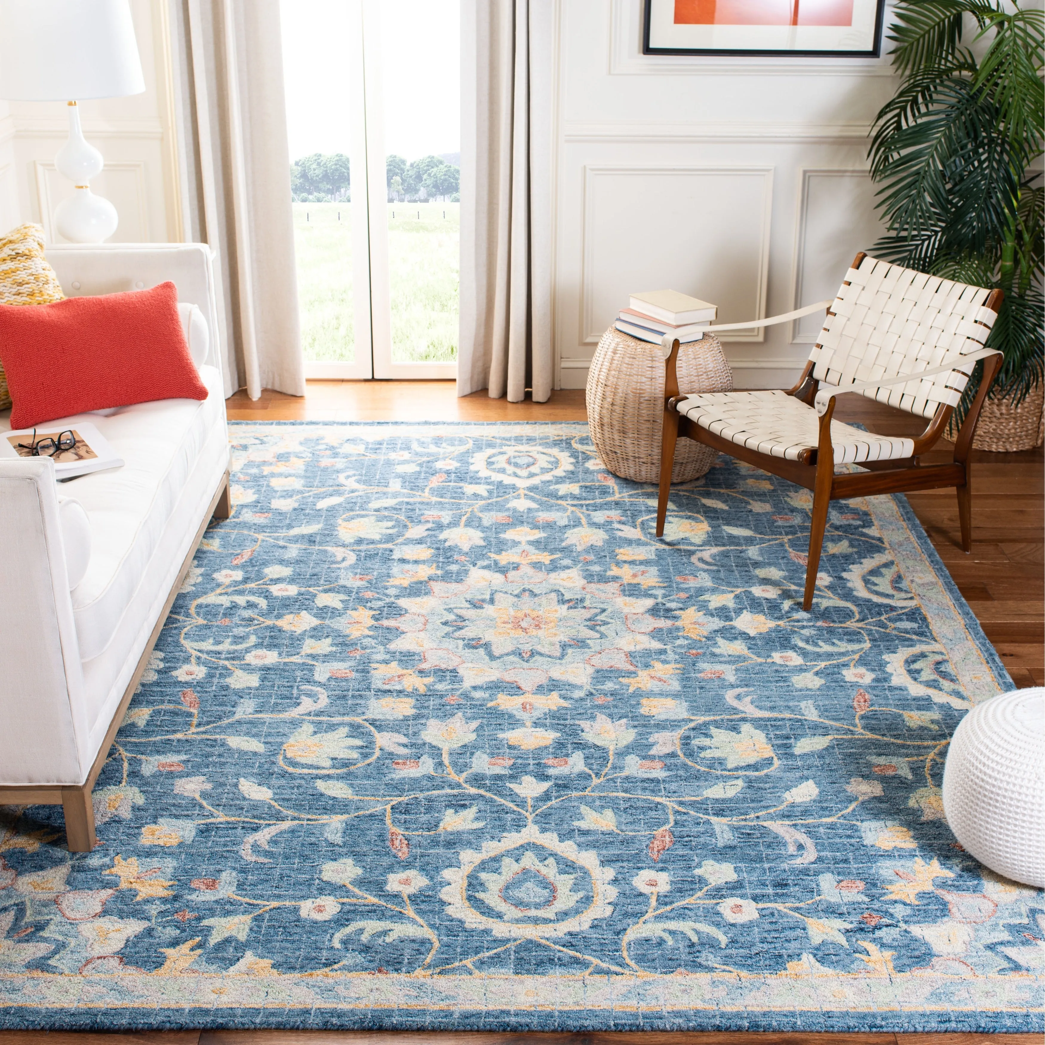 SAFAVIEH Handmade Blossom Gliceria Modern Floral Wool Rug