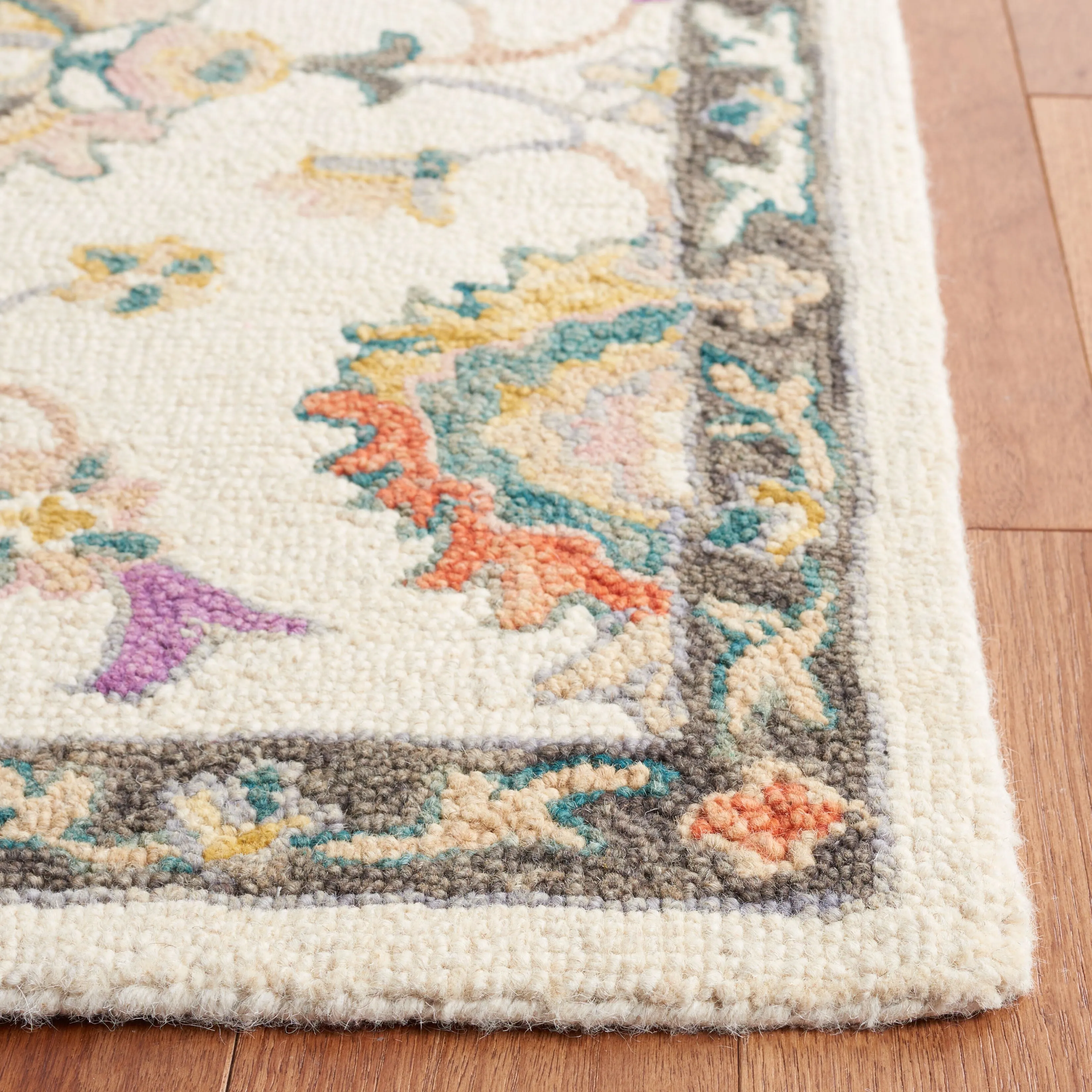 SAFAVIEH Handmade Blossom Jacoba Floral Wool Rug