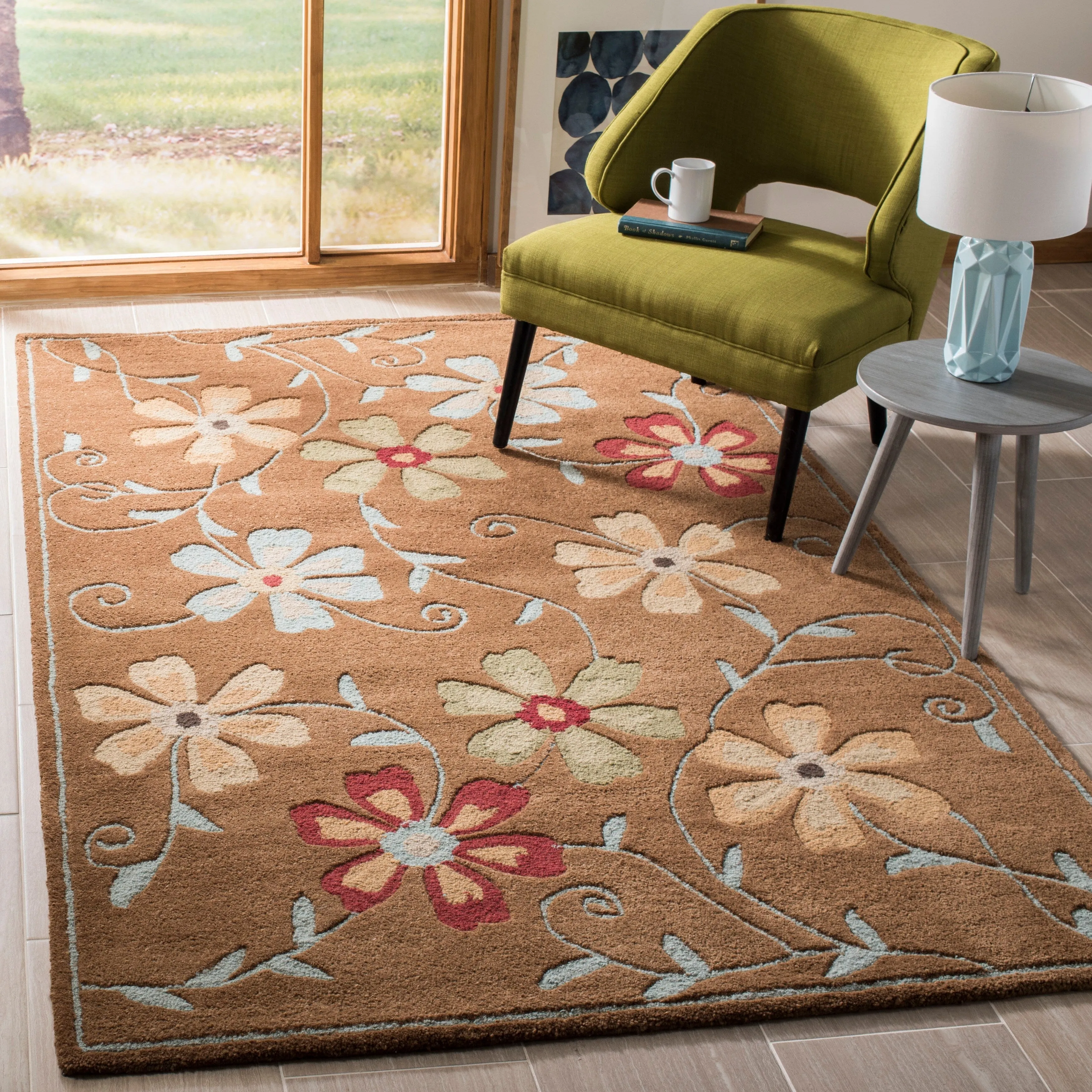 SAFAVIEH Handmade Blossom Jayasri Modern Floral Wool Rug