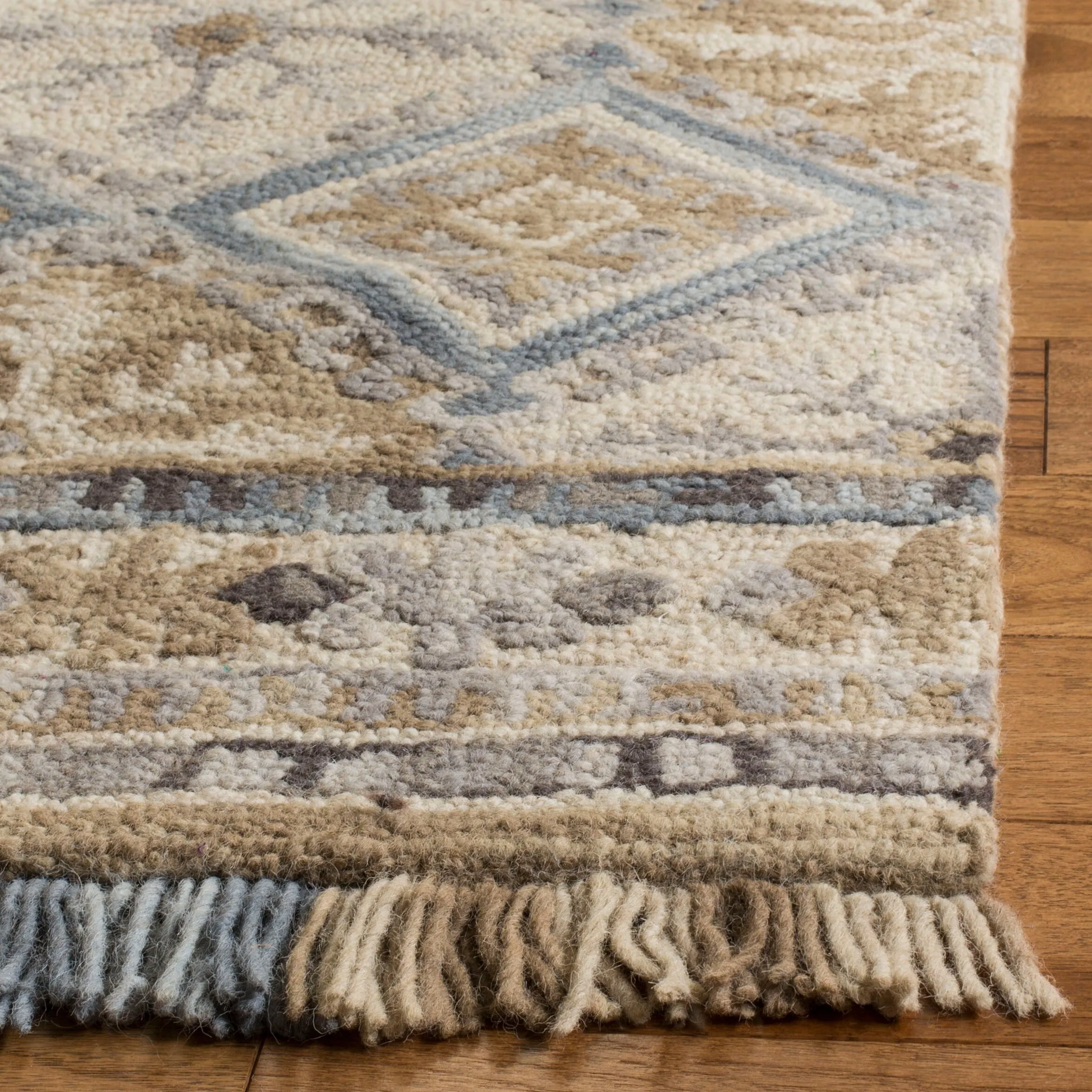 SAFAVIEH Handmade Blossom Kokoro Modern Floral Wool Rug