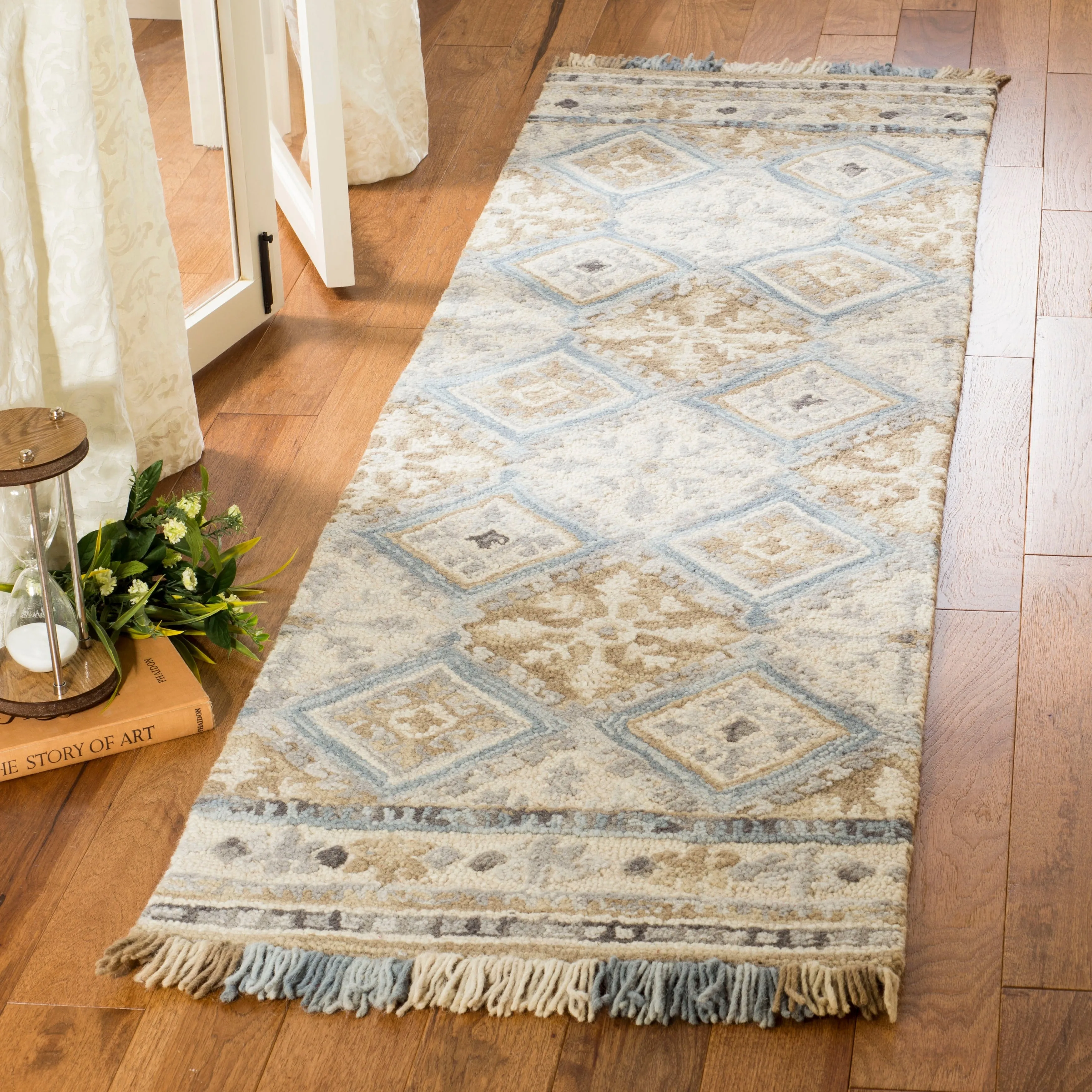SAFAVIEH Handmade Blossom Kokoro Modern Floral Wool Rug