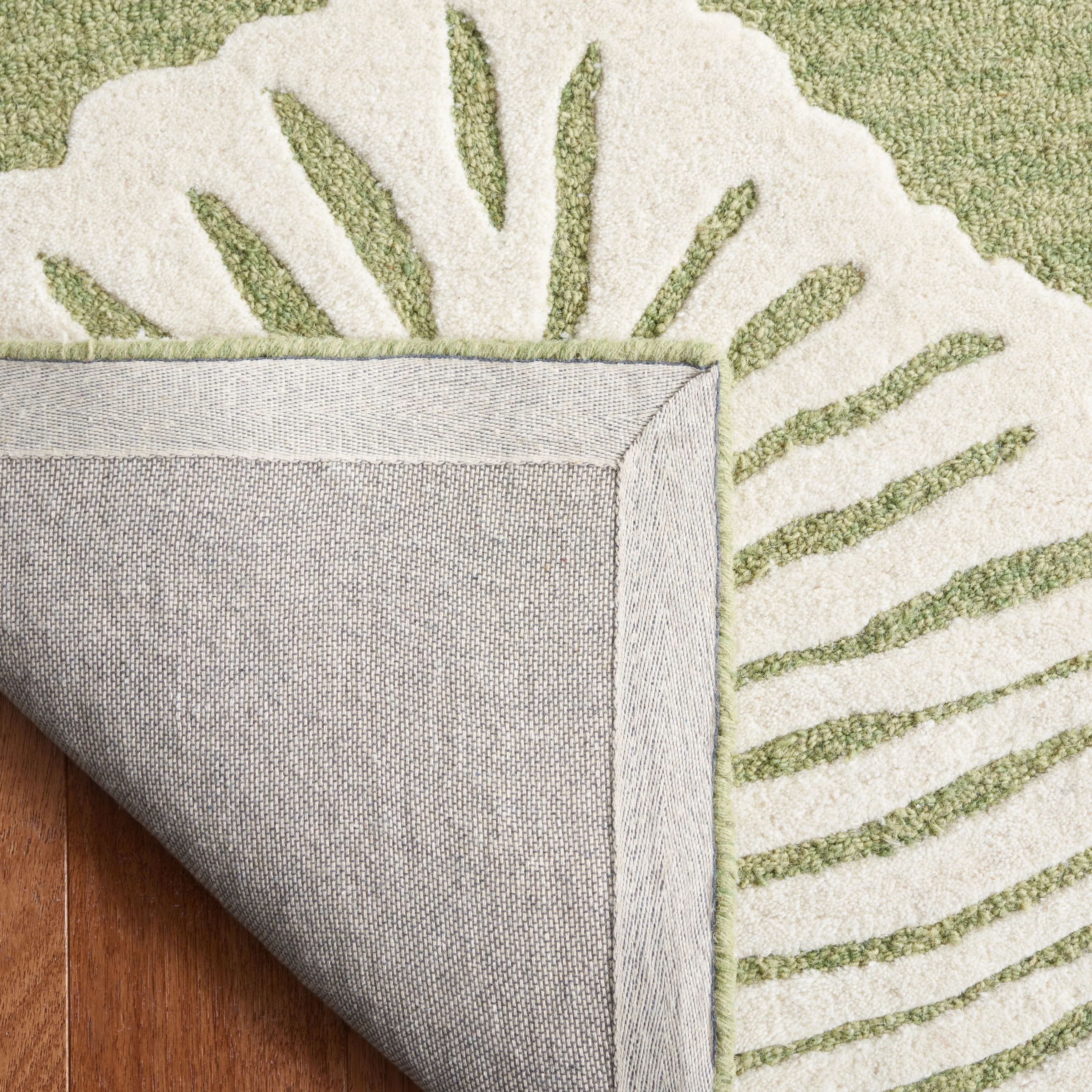 SAFAVIEH Handmade Blossom Neelam Contemporary Wool Rug