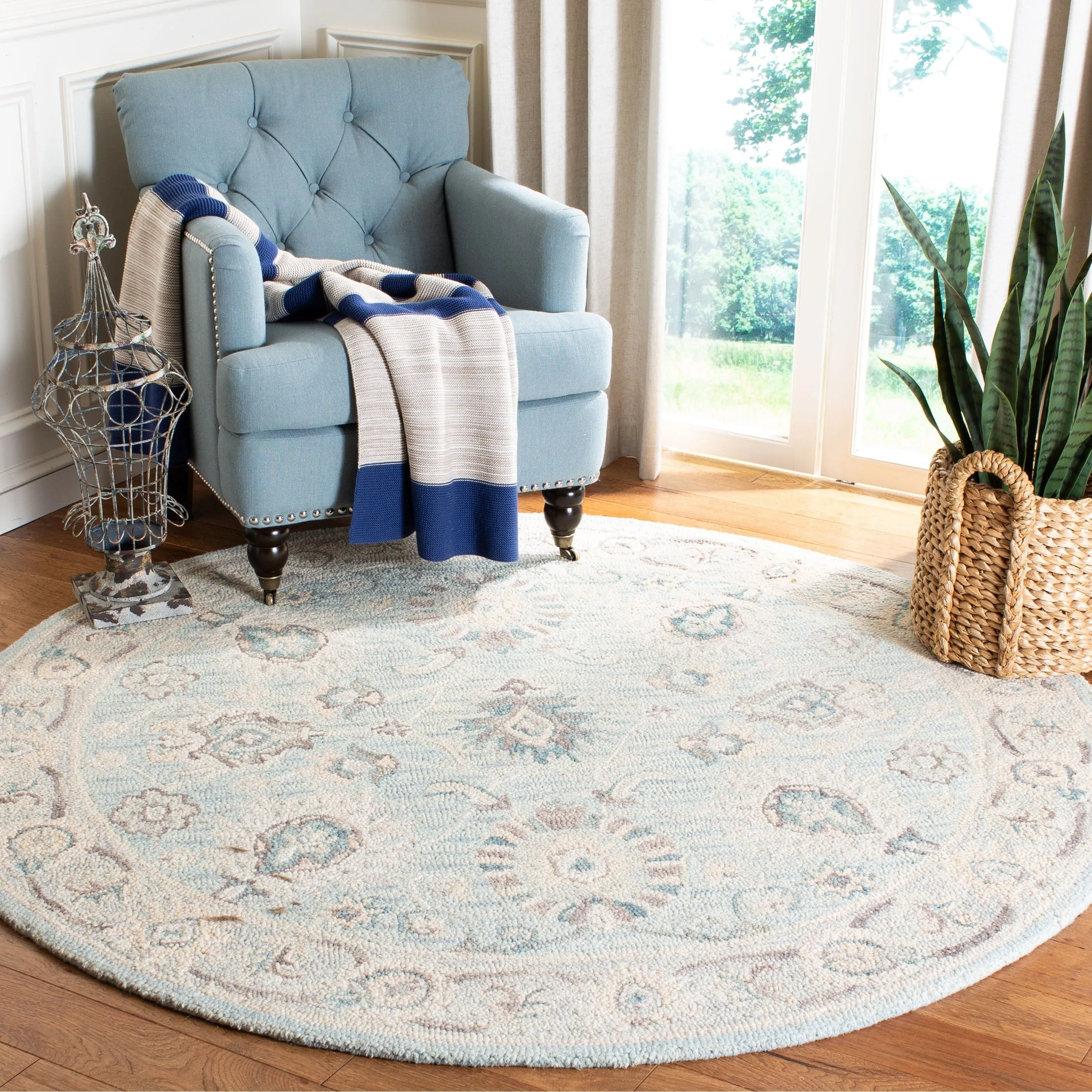 SAFAVIEH Handmade Blossom Riki Modern Floral Wool Rug