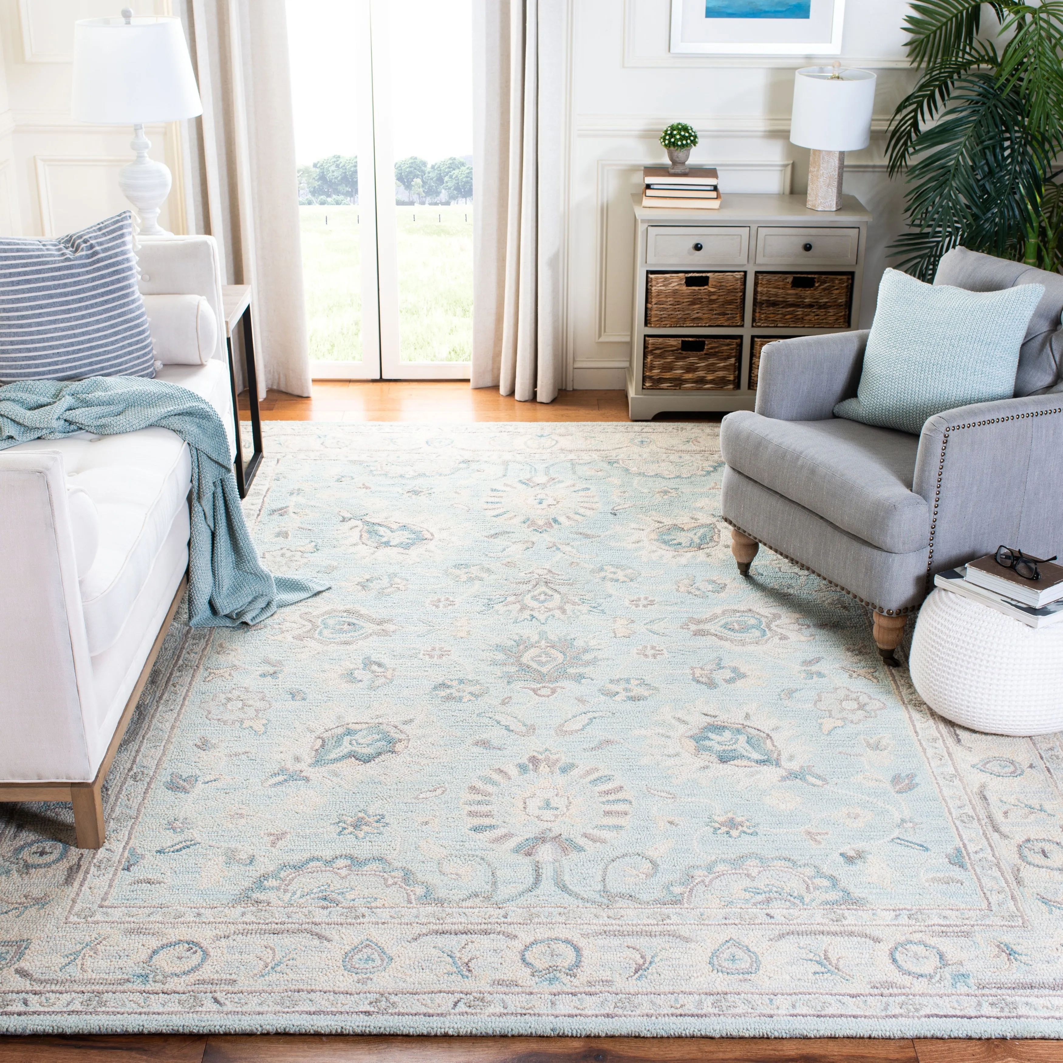 SAFAVIEH Handmade Blossom Riki Modern Floral Wool Rug
