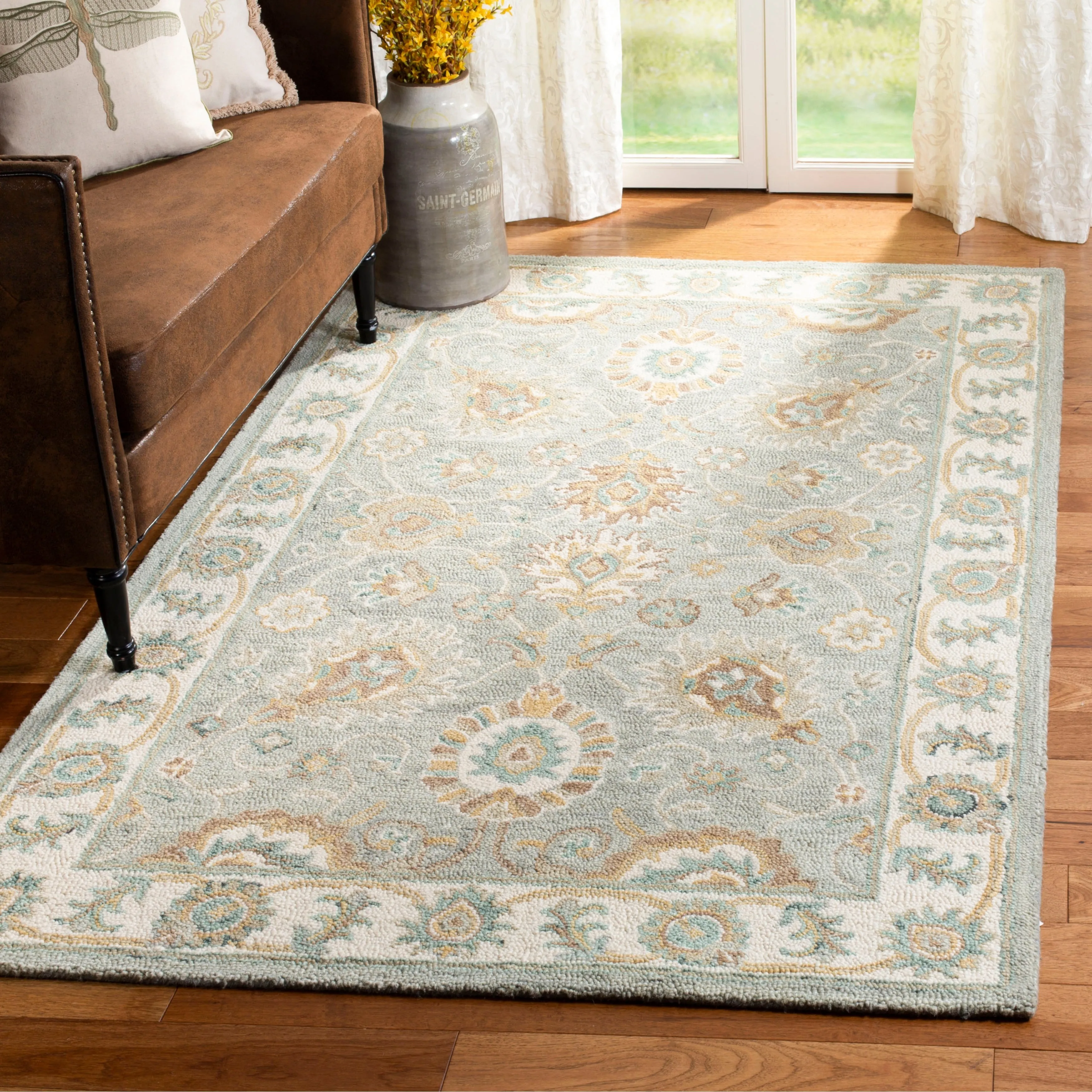 SAFAVIEH Handmade Blossom Riki Modern Floral Wool Rug