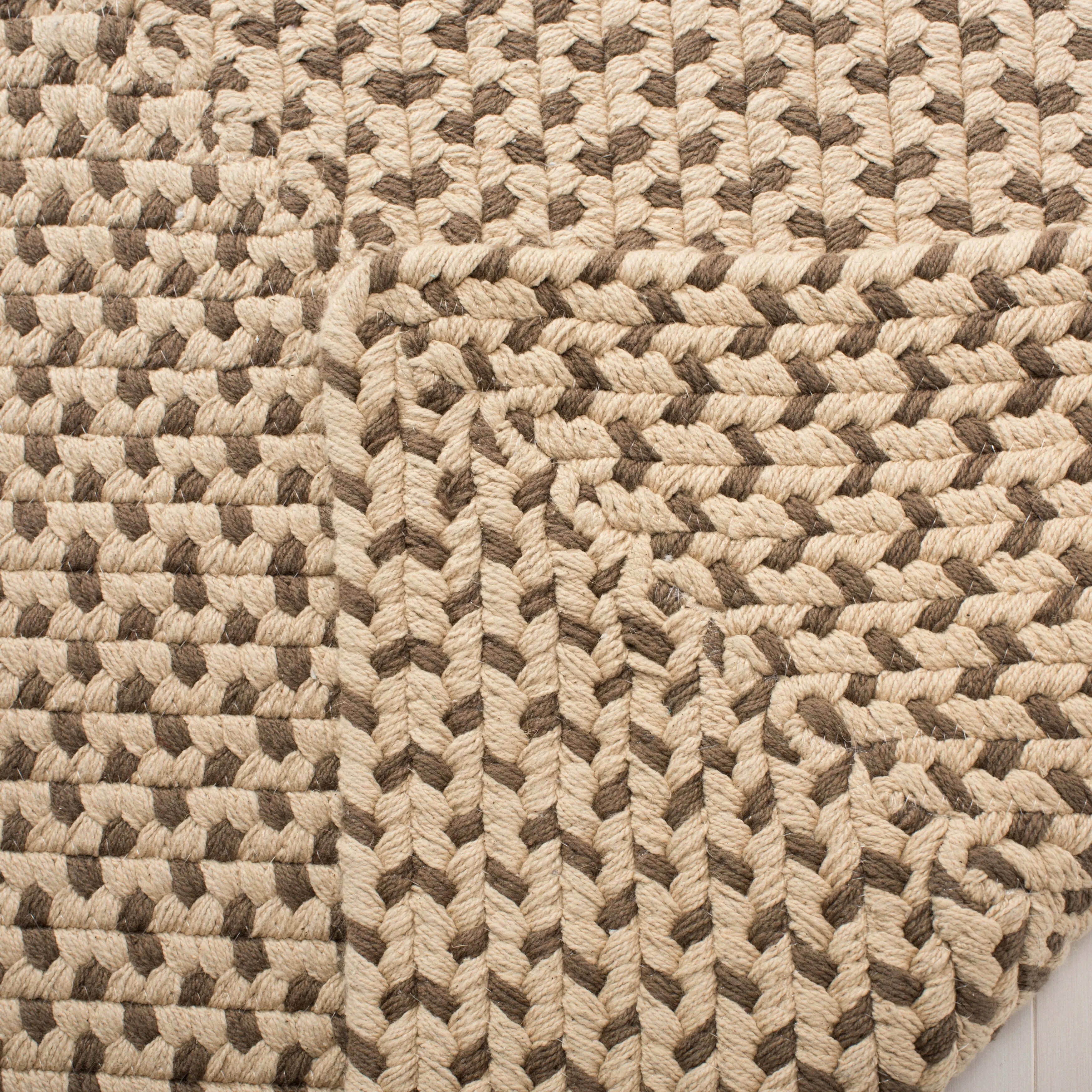 SAFAVIEH Handmade Braided Bellina Country Cotton Rug