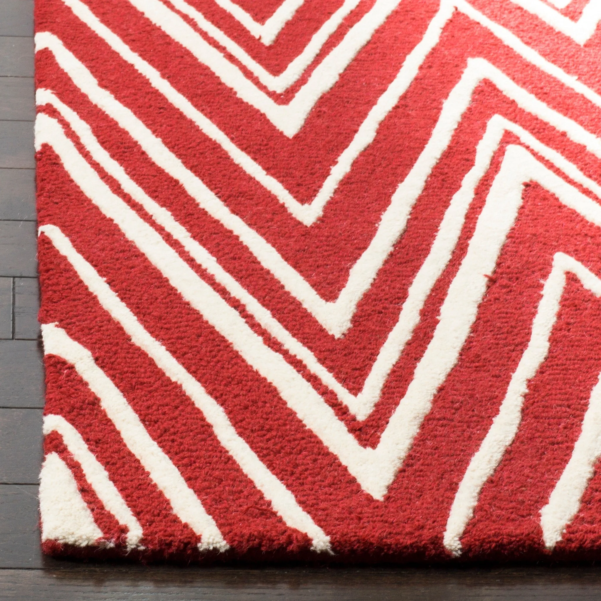 SAFAVIEH Handmade Cambridge Fumiko Modern Moroccan Wool Rug