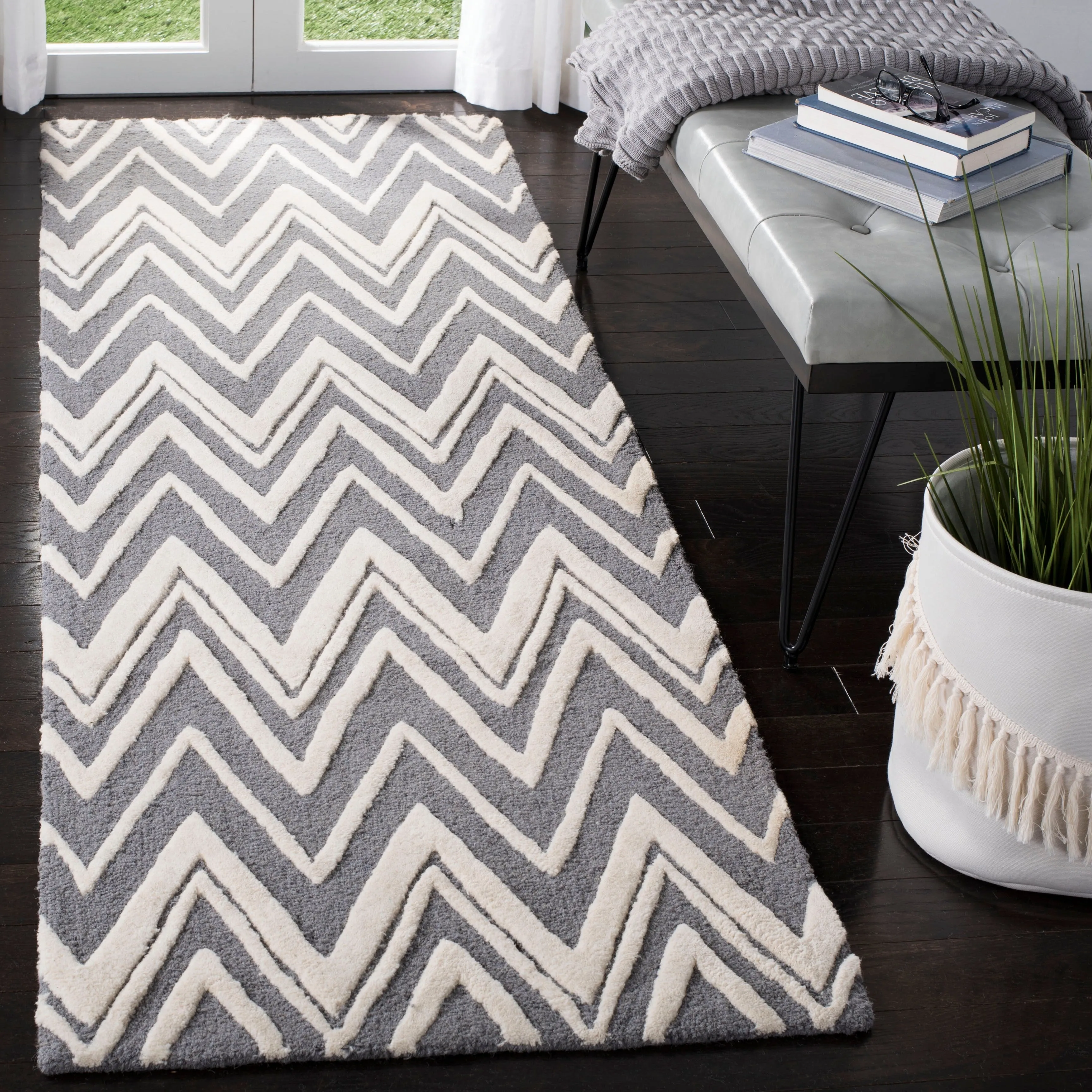 SAFAVIEH Handmade Cambridge Fumiko Modern Moroccan Wool Rug