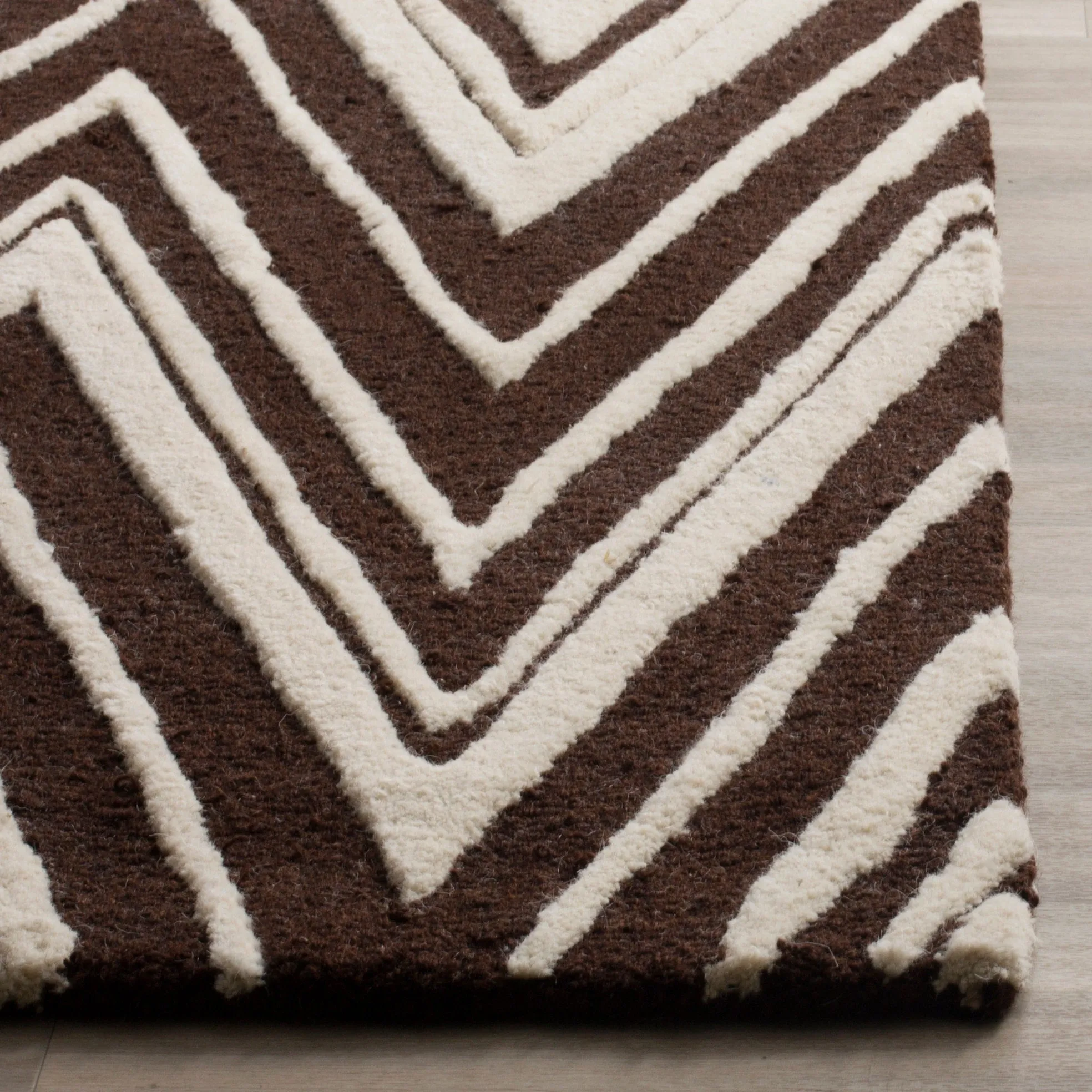 SAFAVIEH Handmade Cambridge Fumiko Modern Moroccan Wool Rug