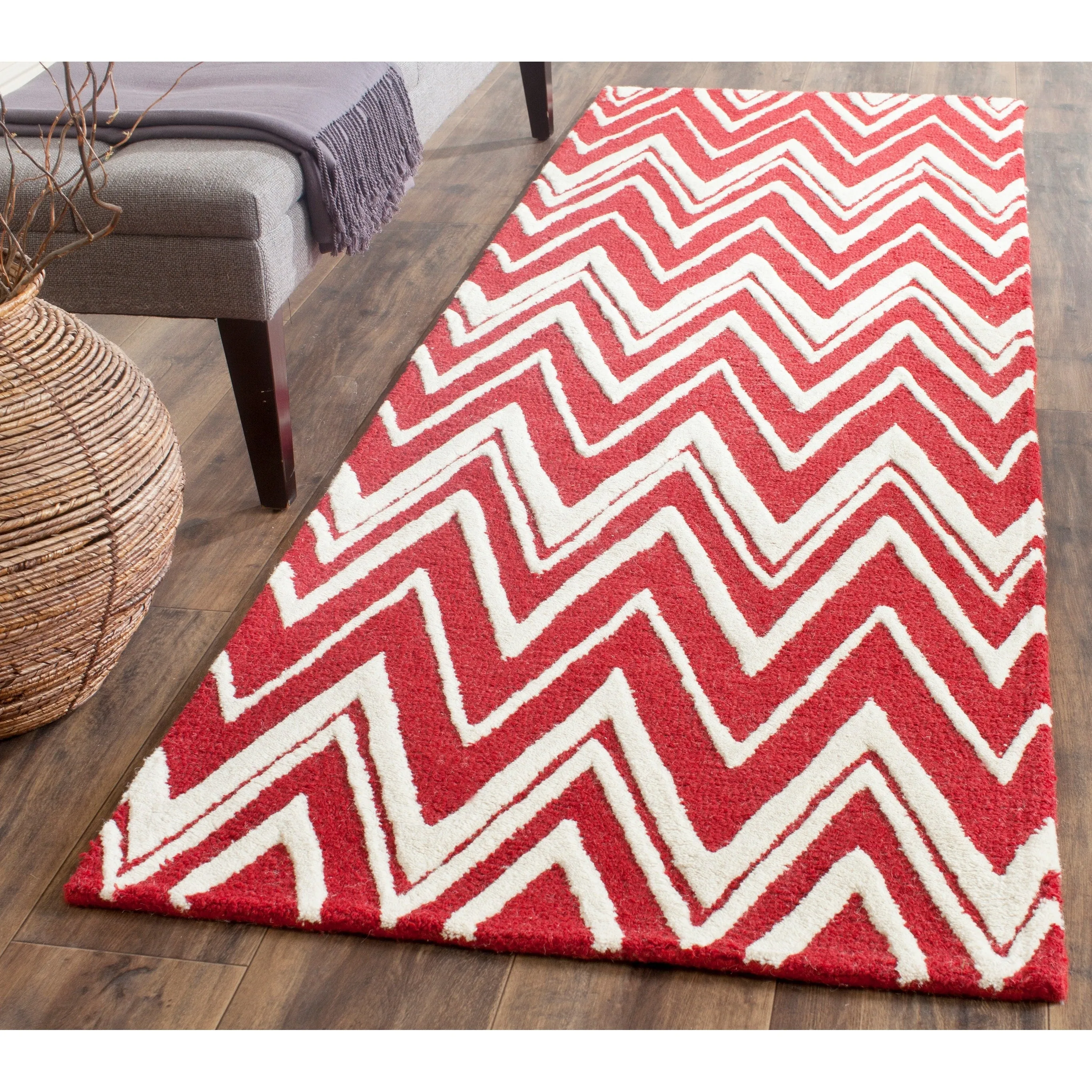 SAFAVIEH Handmade Cambridge Fumiko Modern Moroccan Wool Rug