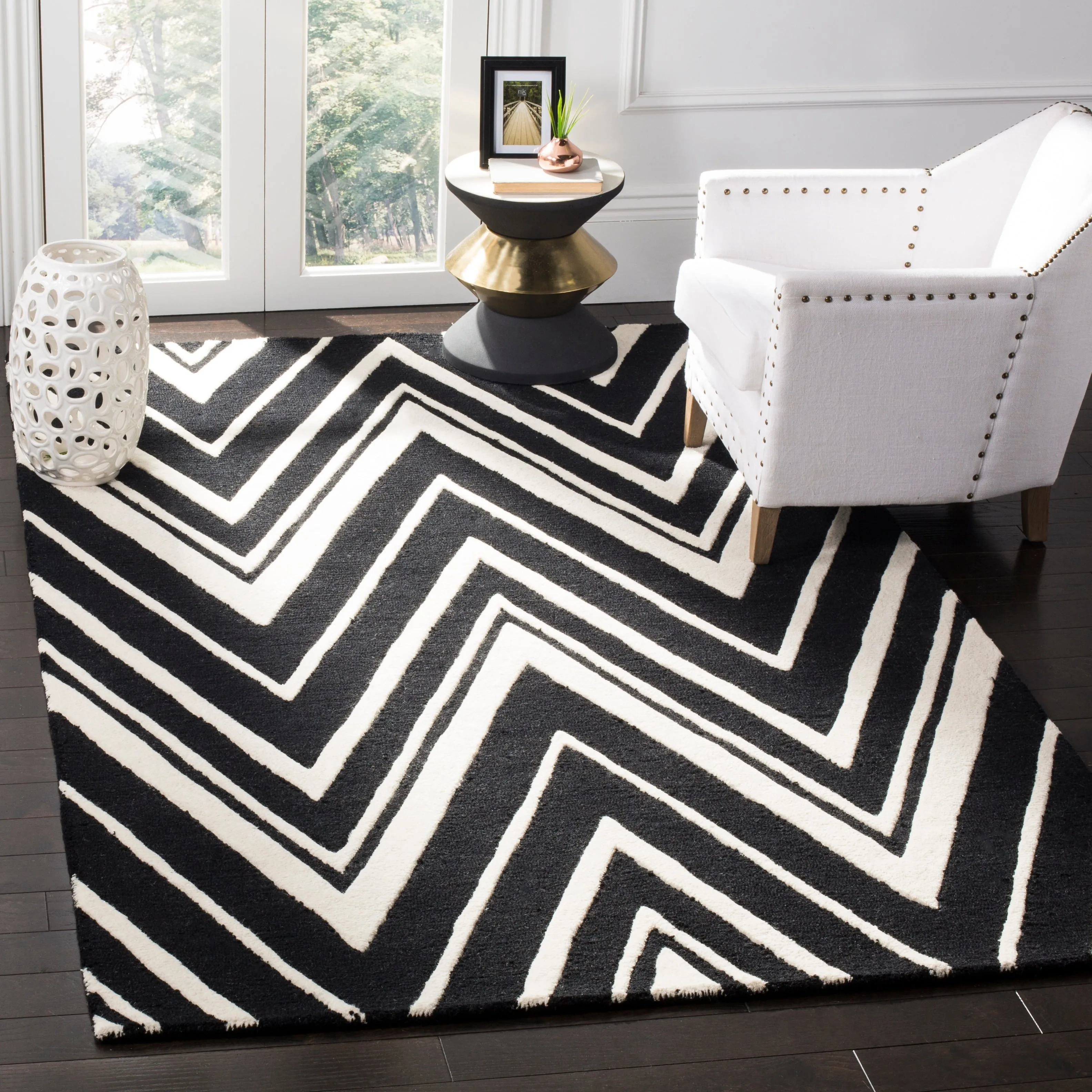 SAFAVIEH Handmade Cambridge Fumiko Modern Moroccan Wool Rug