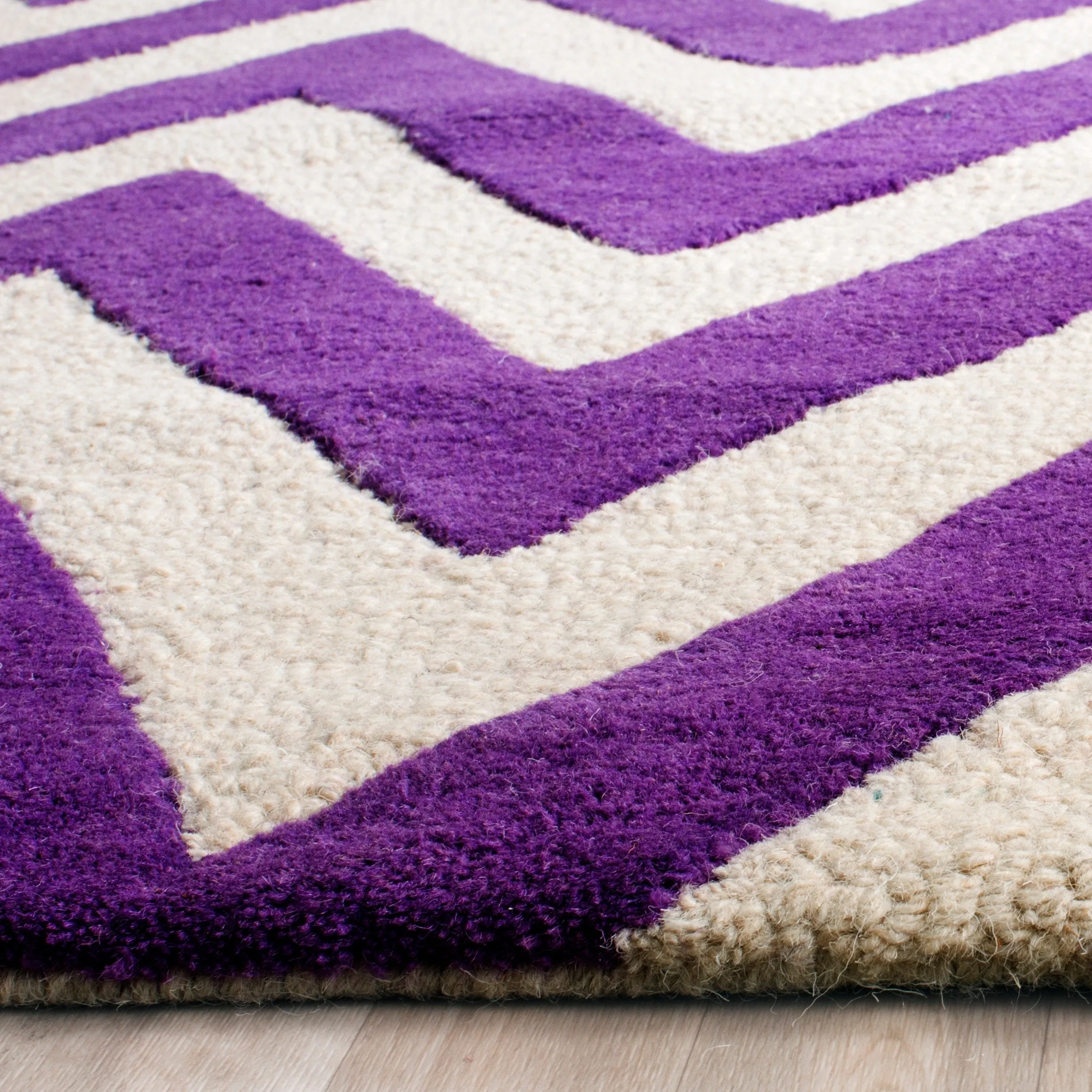 SAFAVIEH Handmade Cambridge Hicran Modern Moroccan Wool Rug