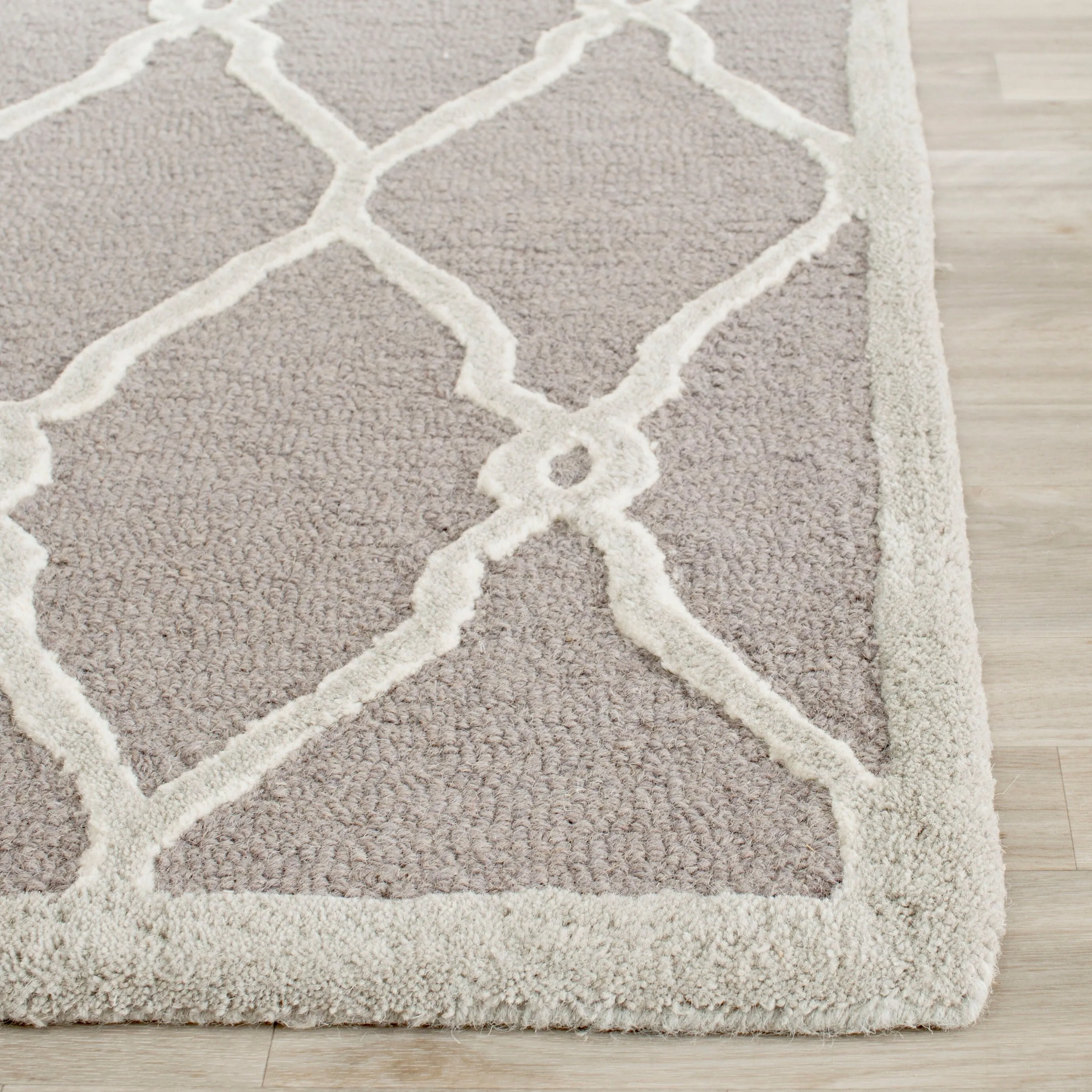 SAFAVIEH Handmade Cambridge Richtsje Moroccan Trellis Wool Rug