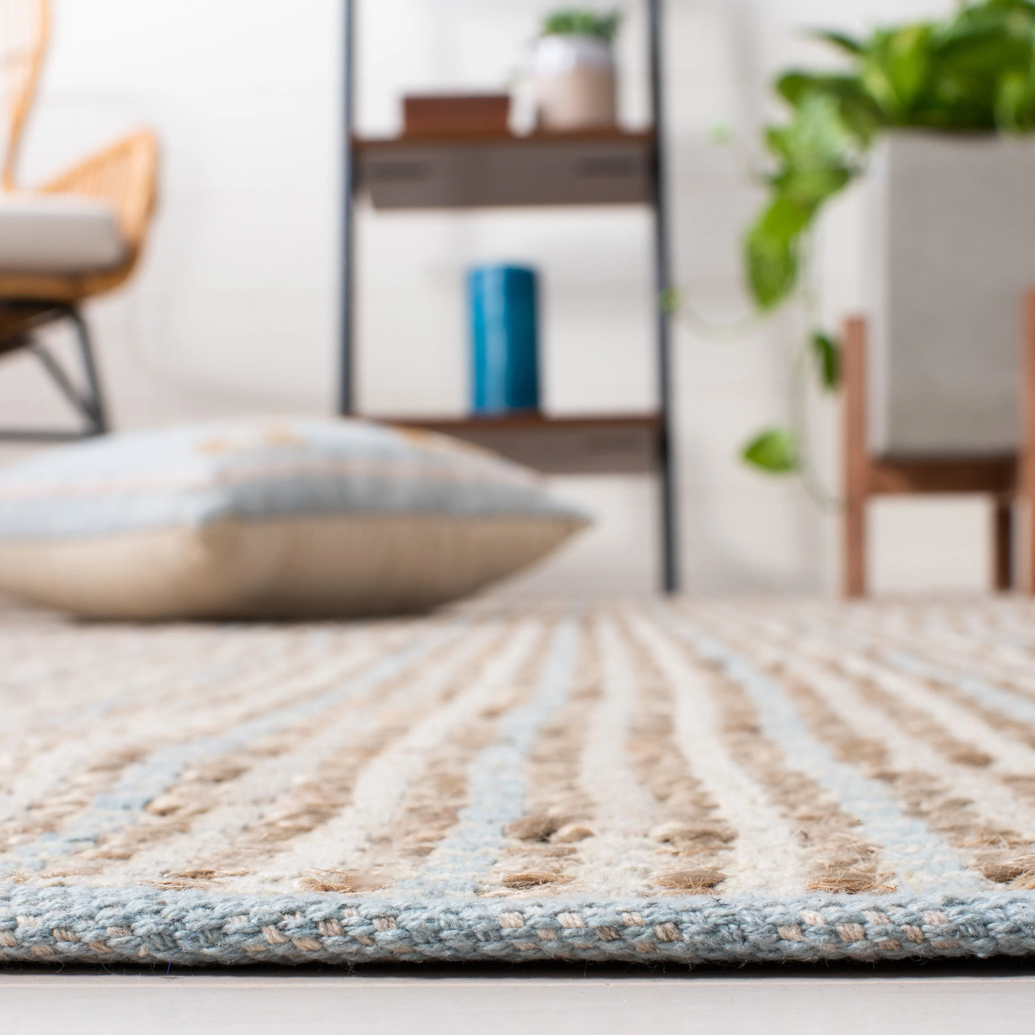 SAFAVIEH Handmade Cape Cod Imke Coastal Jute Rug