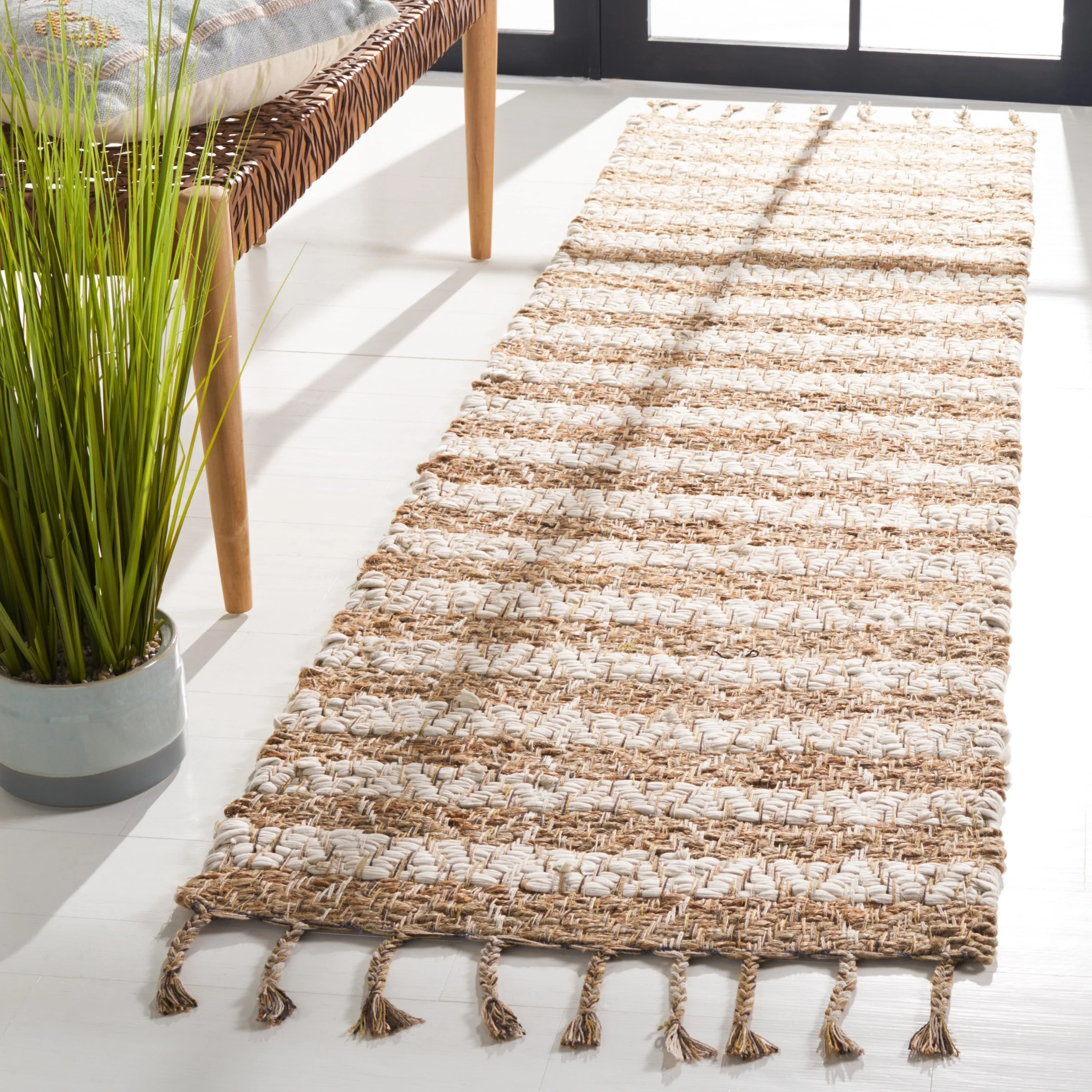 SAFAVIEH Handmade Cape Cod Lonnie Jute & Cotton Braided