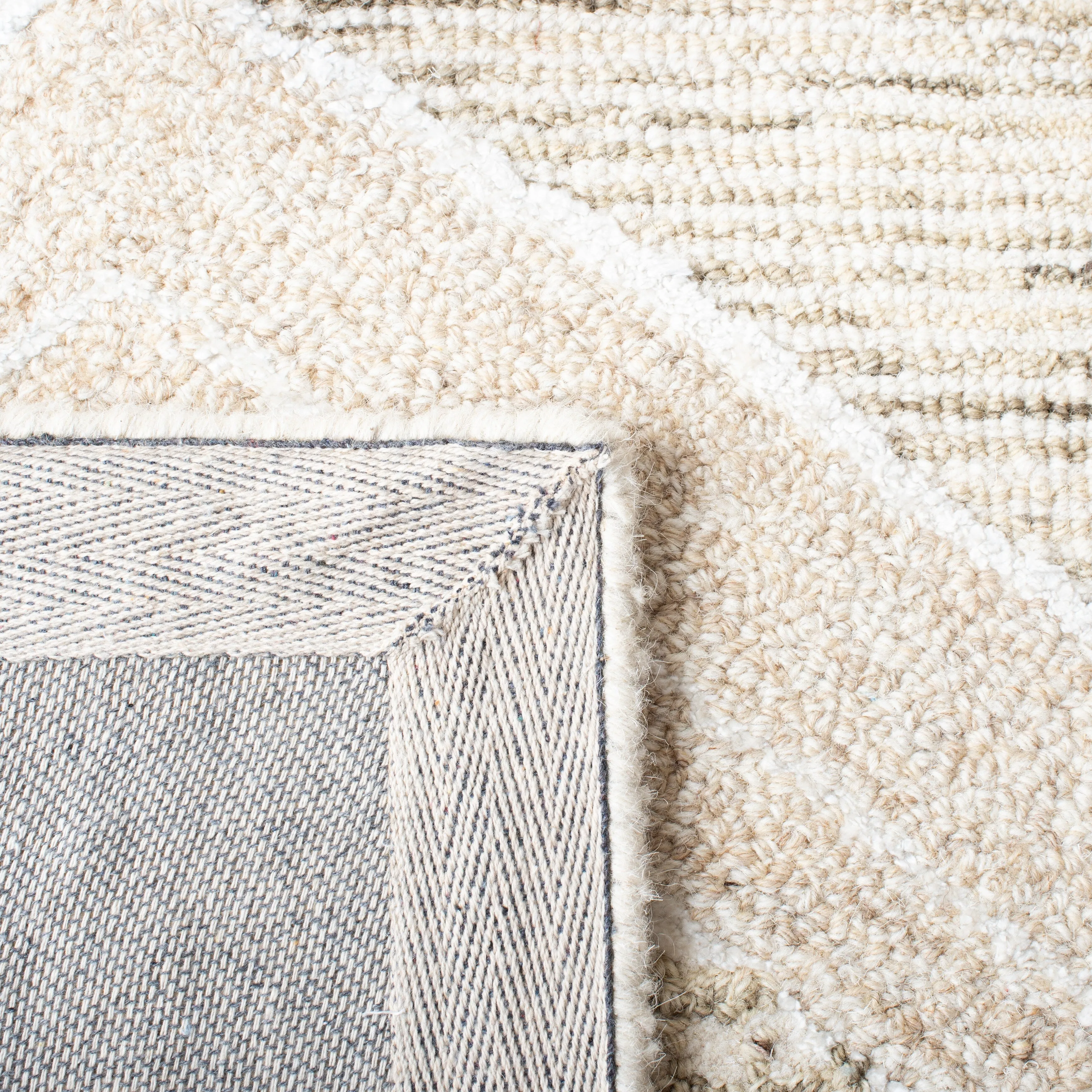 SAFAVIEH Handmade Casablanca Shag April Wool Rug