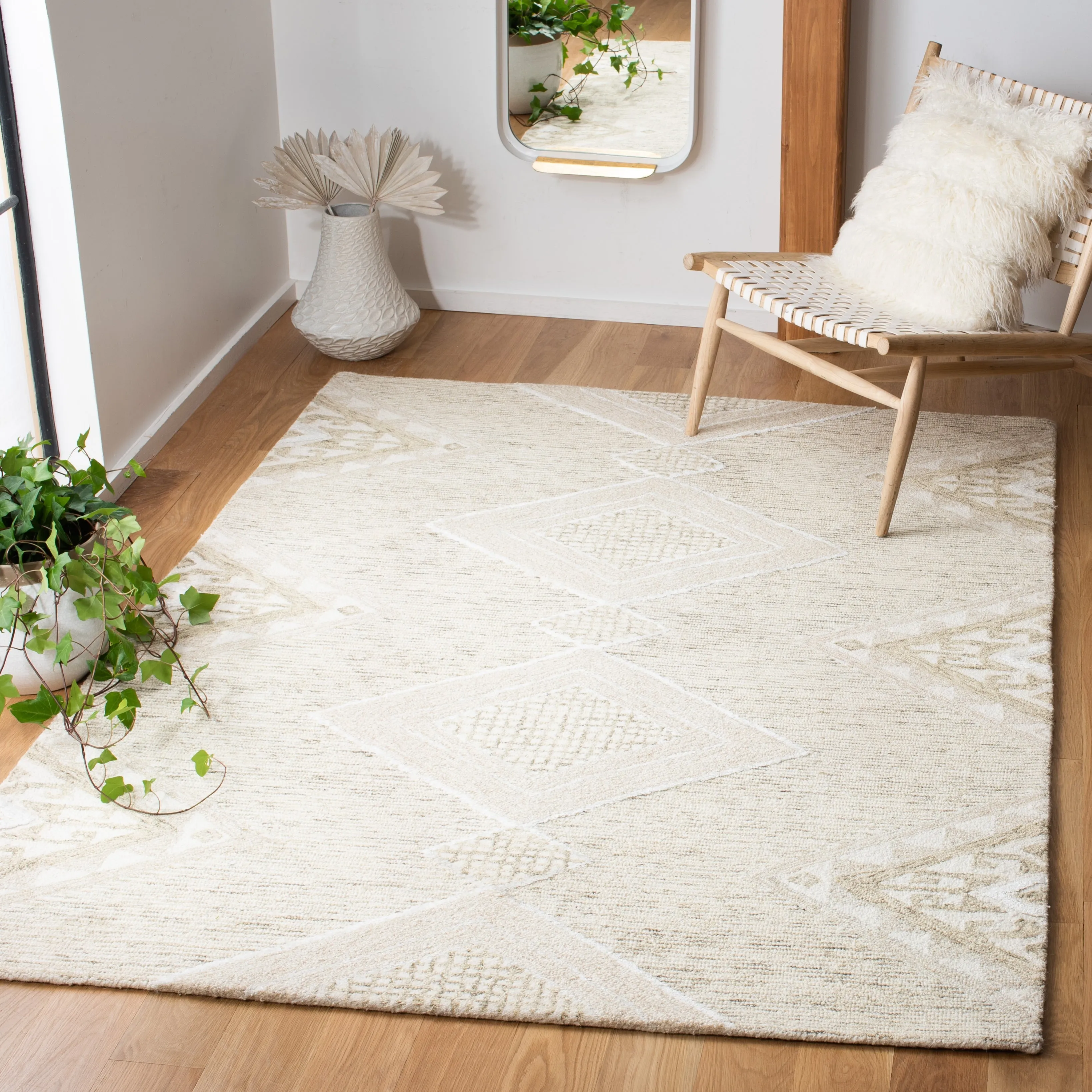 SAFAVIEH Handmade Casablanca Shag April Wool Rug