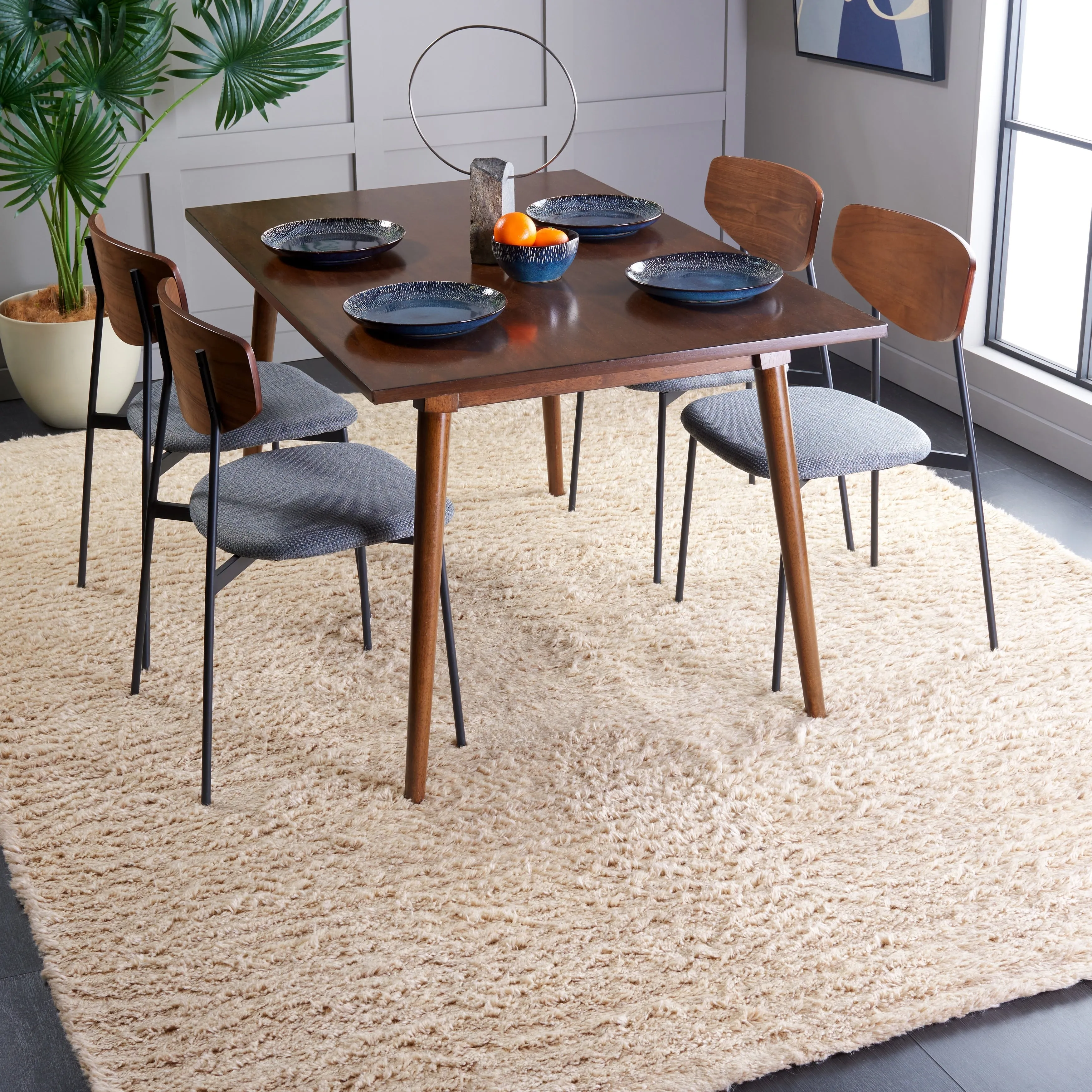 SAFAVIEH Handmade Casablanca Shag Ceferina Wool Rug