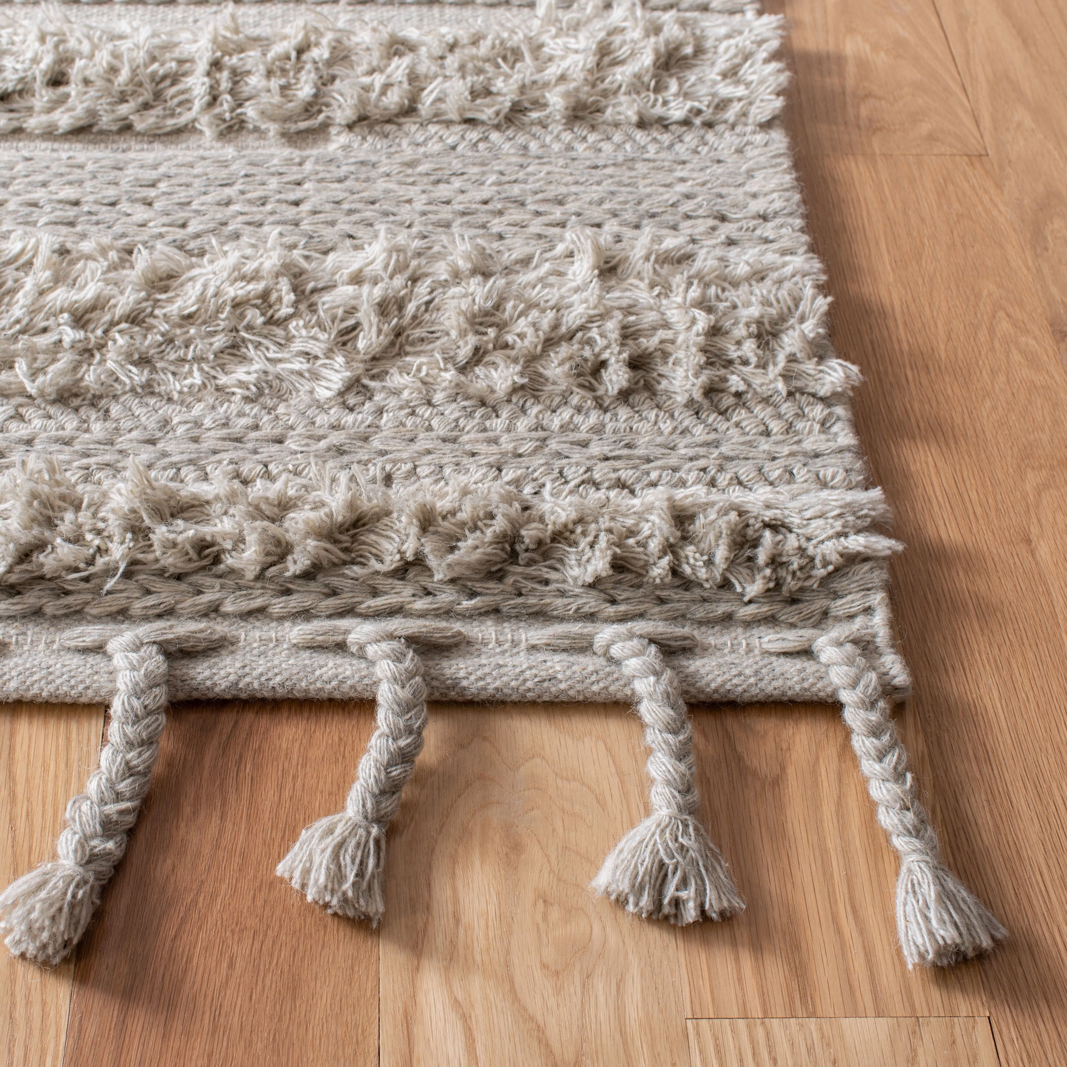 SAFAVIEH Handmade Casablanca Sofja Shag Textured Moroccan Wool Area