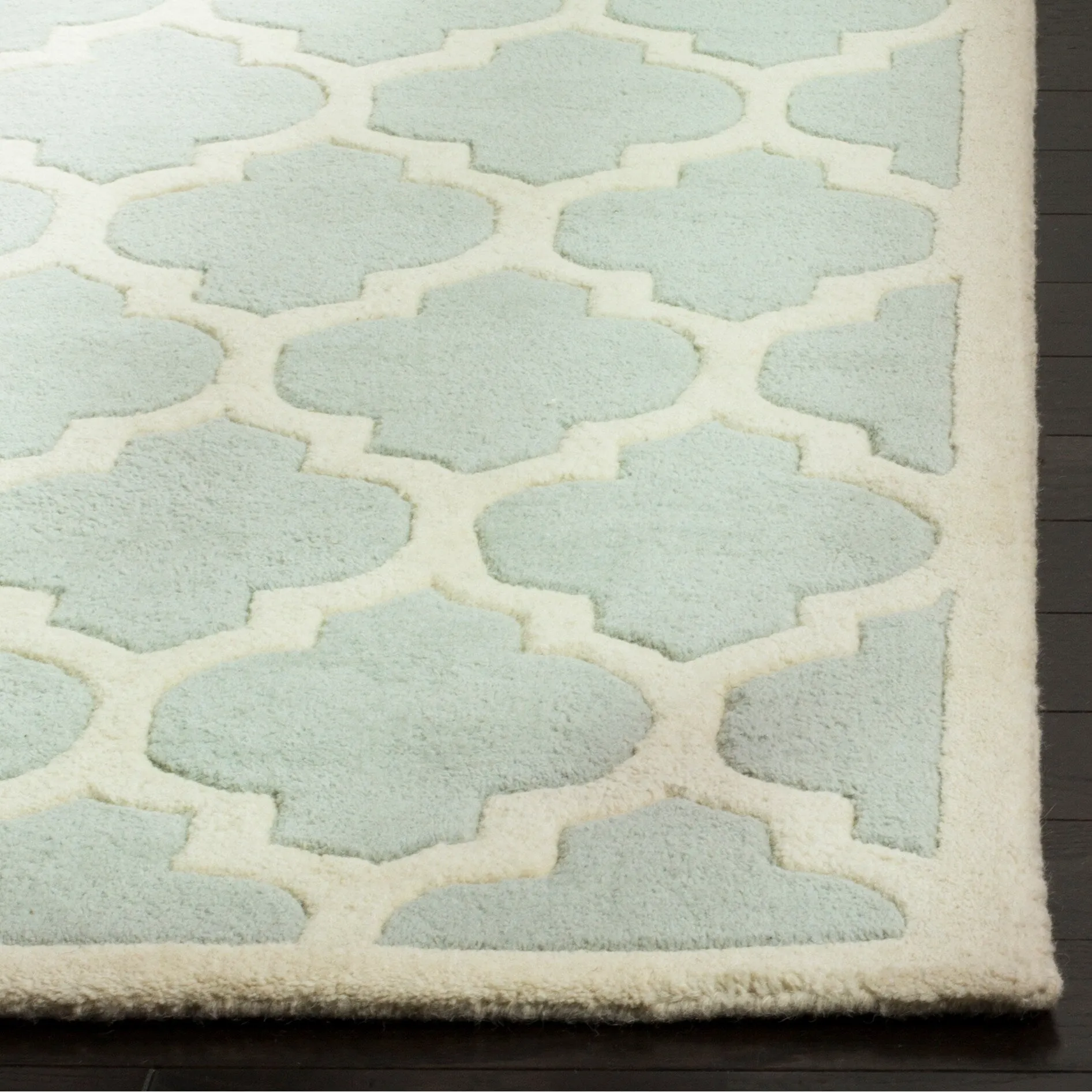 SAFAVIEH Handmade Chatham Antoanela Modern Moroccan Wool Rug