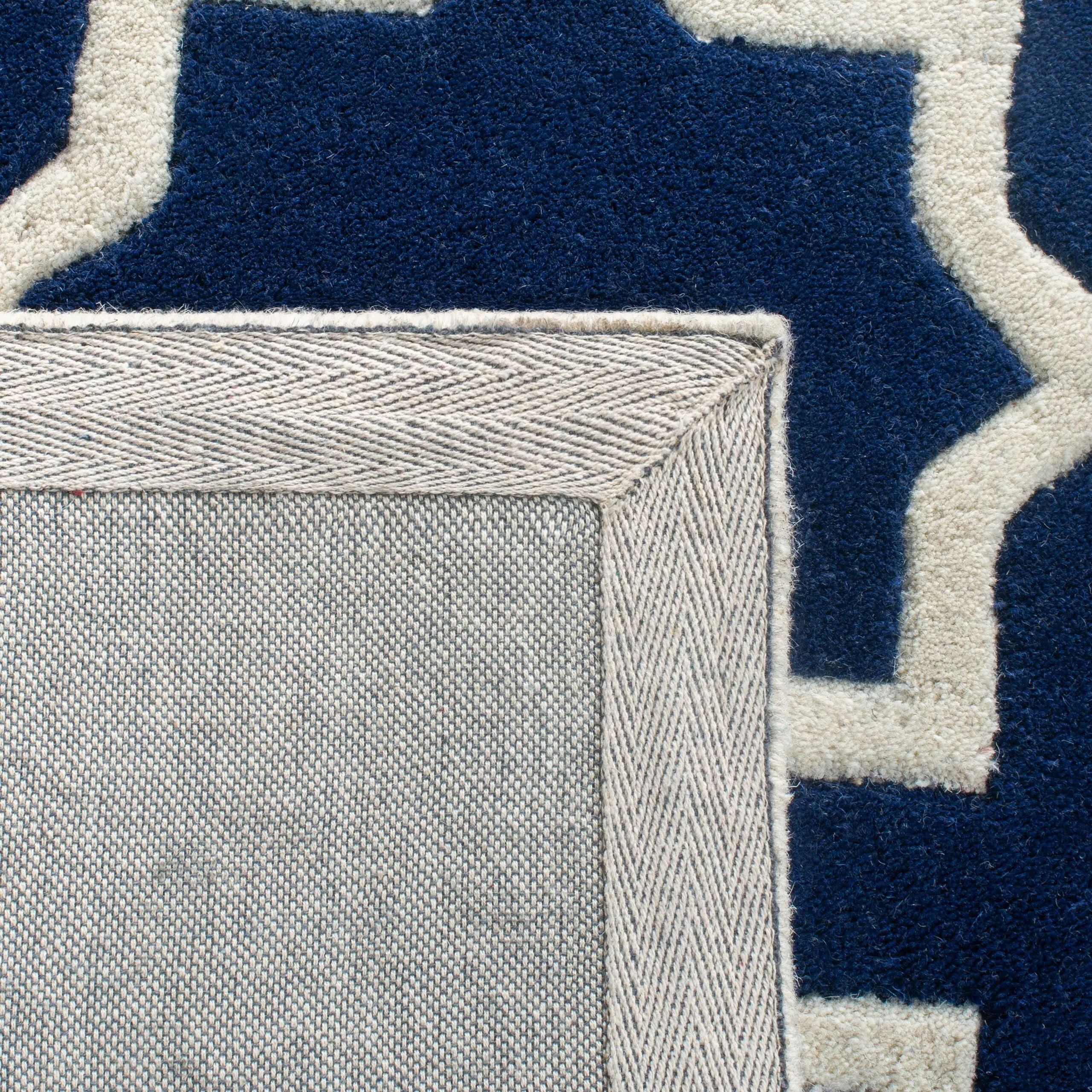 SAFAVIEH Handmade Chatham Begie Modern Moroccan Wool Rug
