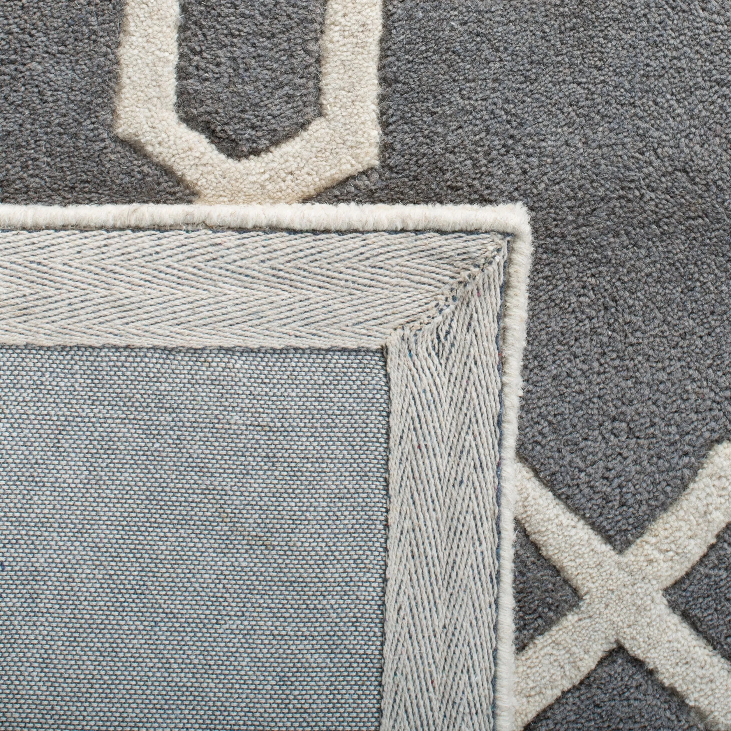 SAFAVIEH Handmade Chatham Begie Modern Moroccan Wool Rug