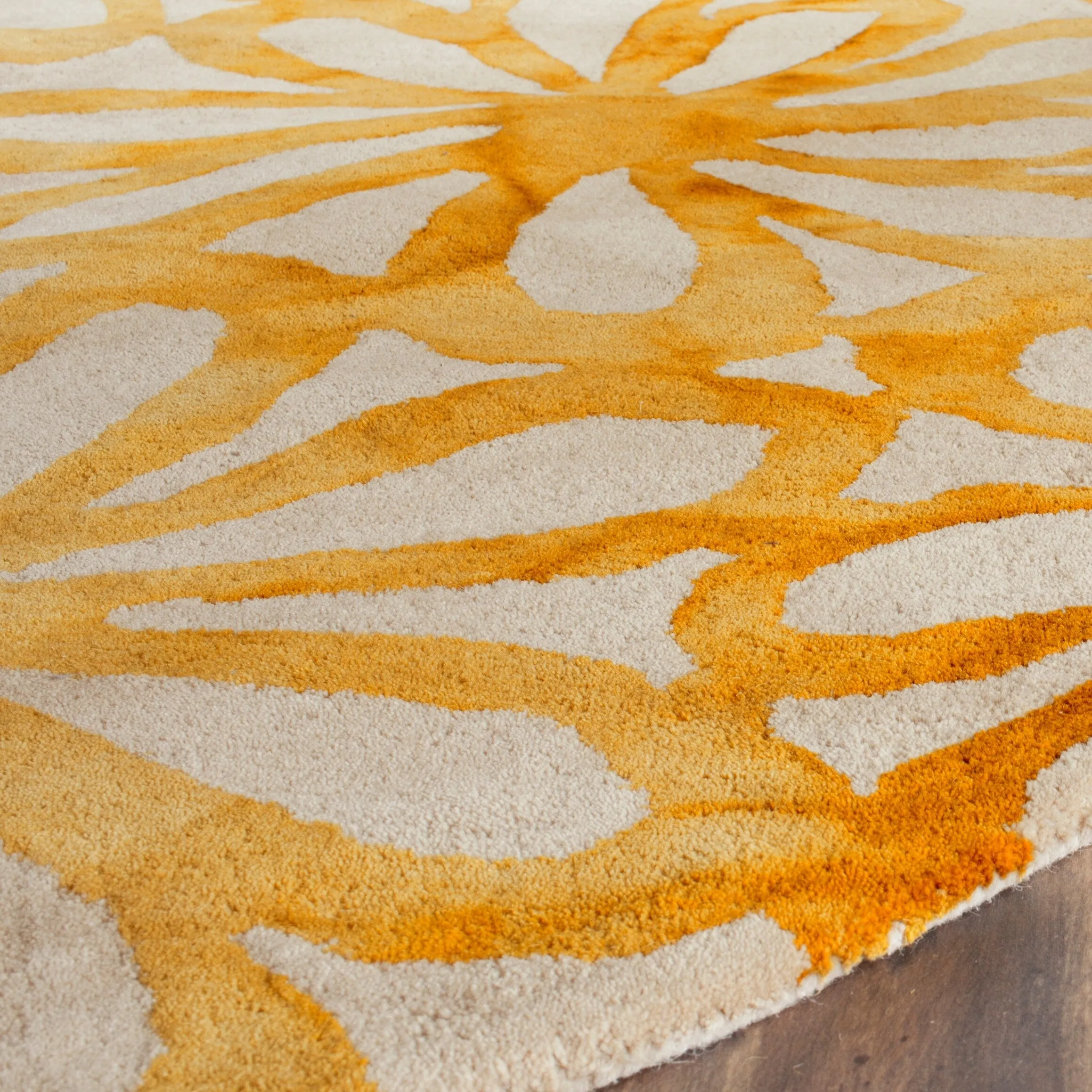 SAFAVIEH Handmade Dip Dye Maze Floral Watercolor Wool Rug