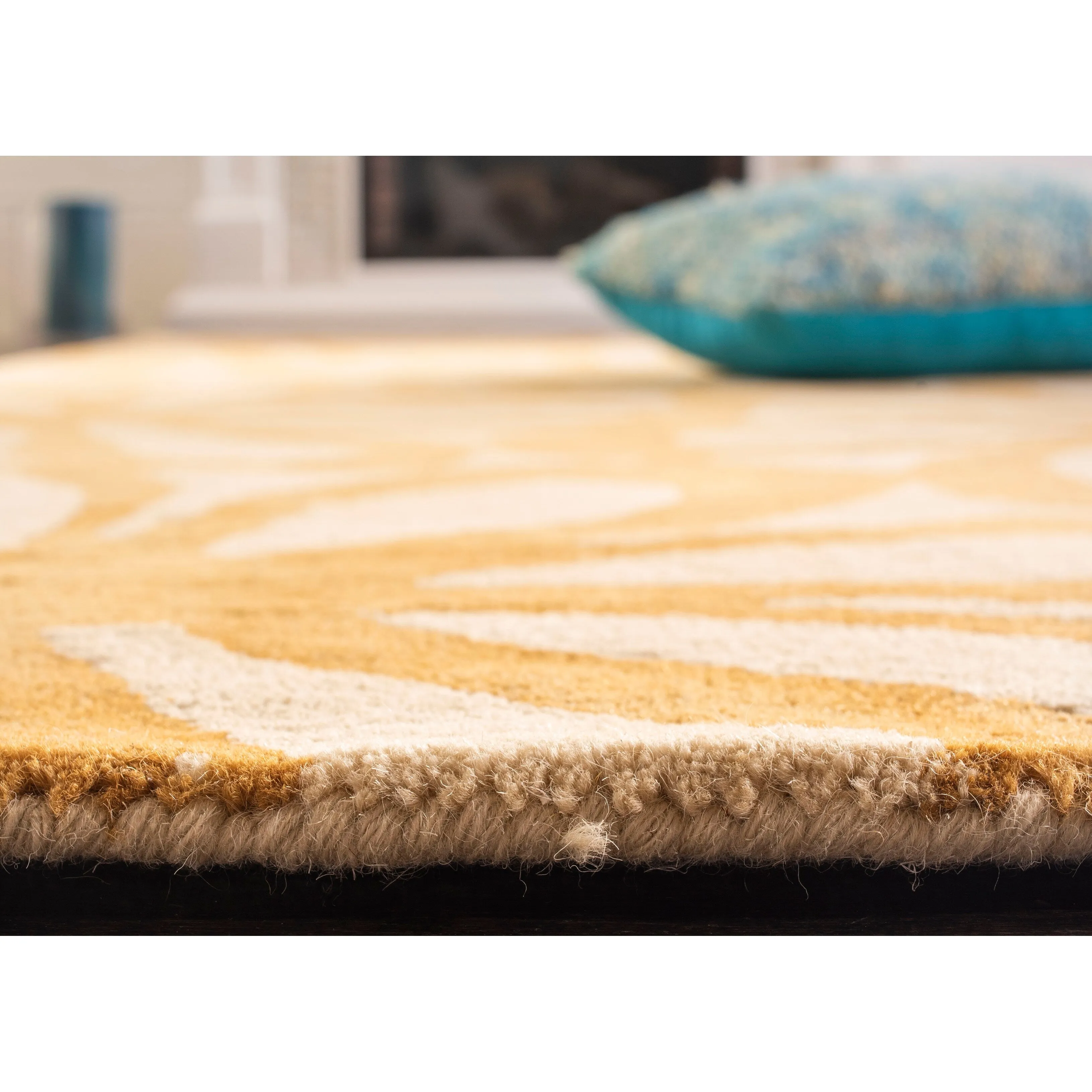 SAFAVIEH Handmade Dip Dye Maze Floral Watercolor Wool Rug