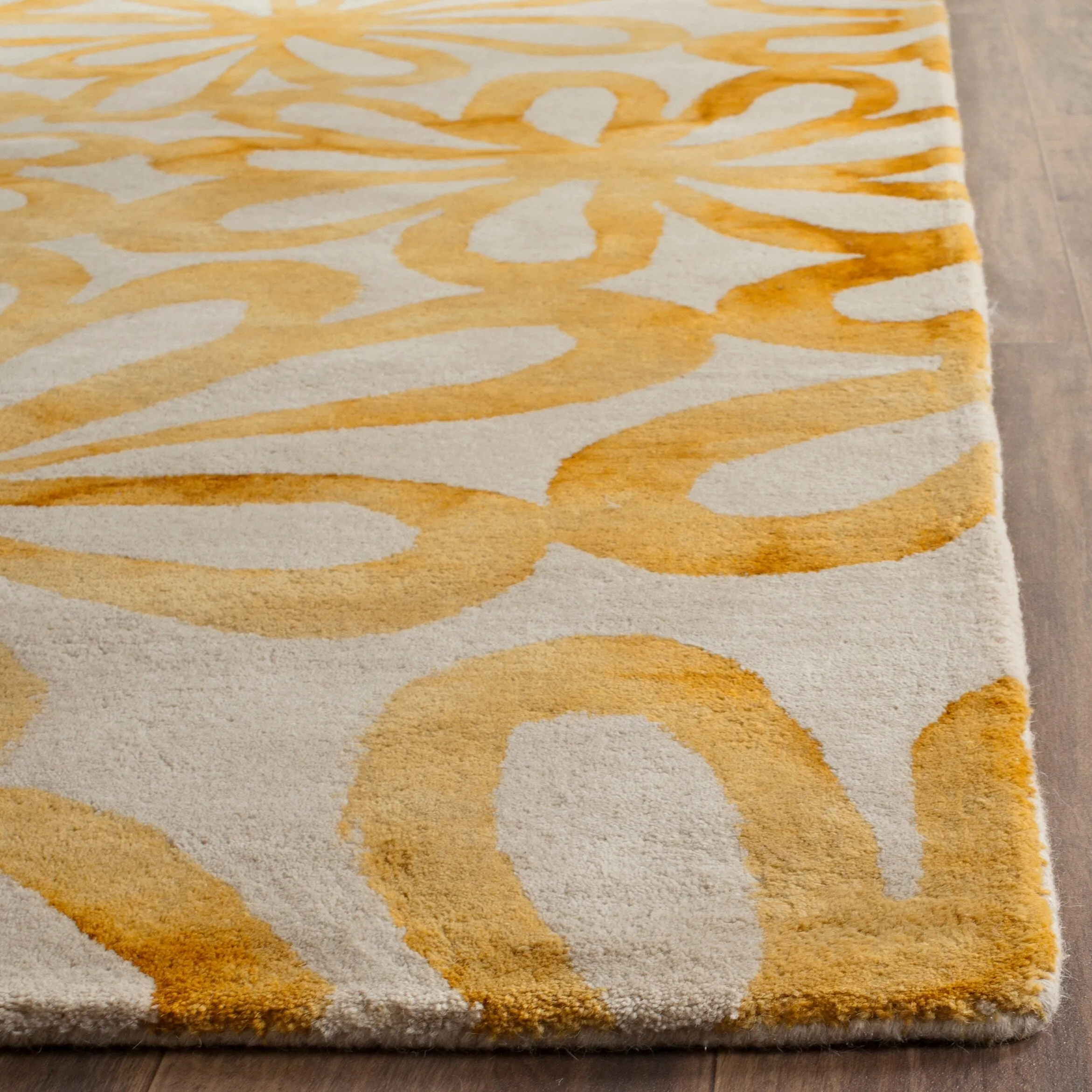 SAFAVIEH Handmade Dip Dye Maze Floral Watercolor Wool Rug