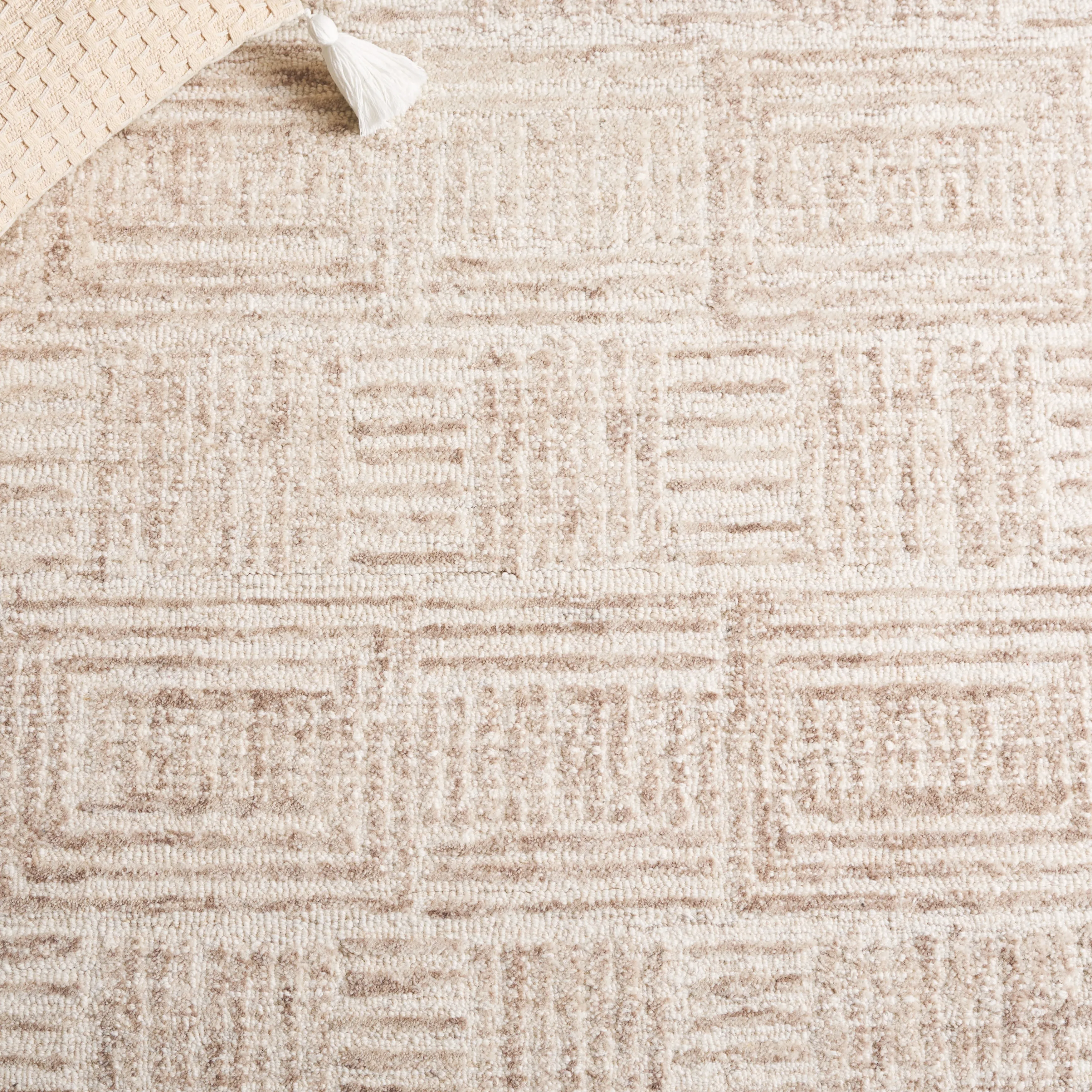 SAFAVIEH Handmade Ebony Daniella Modern & Contemporary Wool Rug