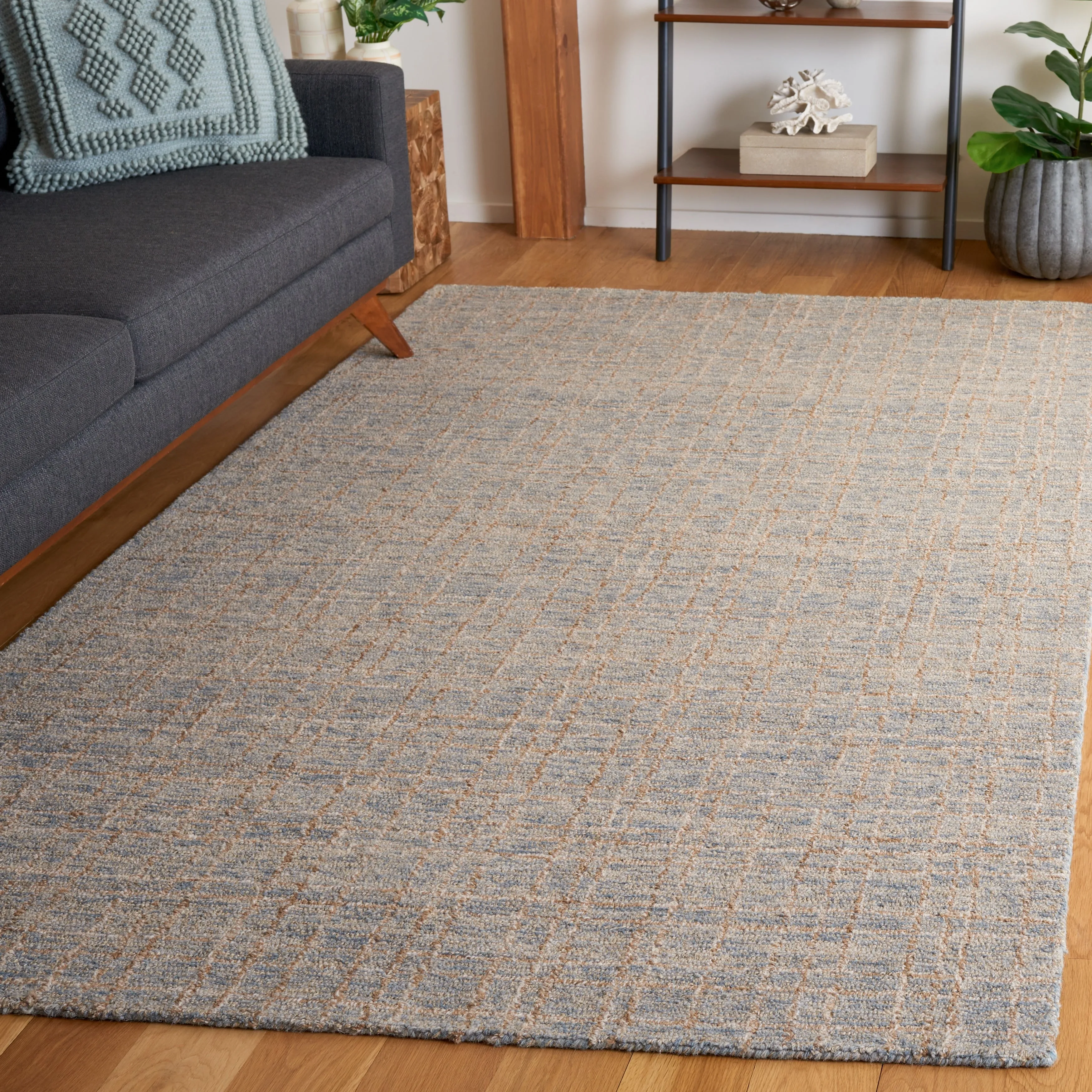 SAFAVIEH Handmade Ebony Ella Contemporary Wool Rug