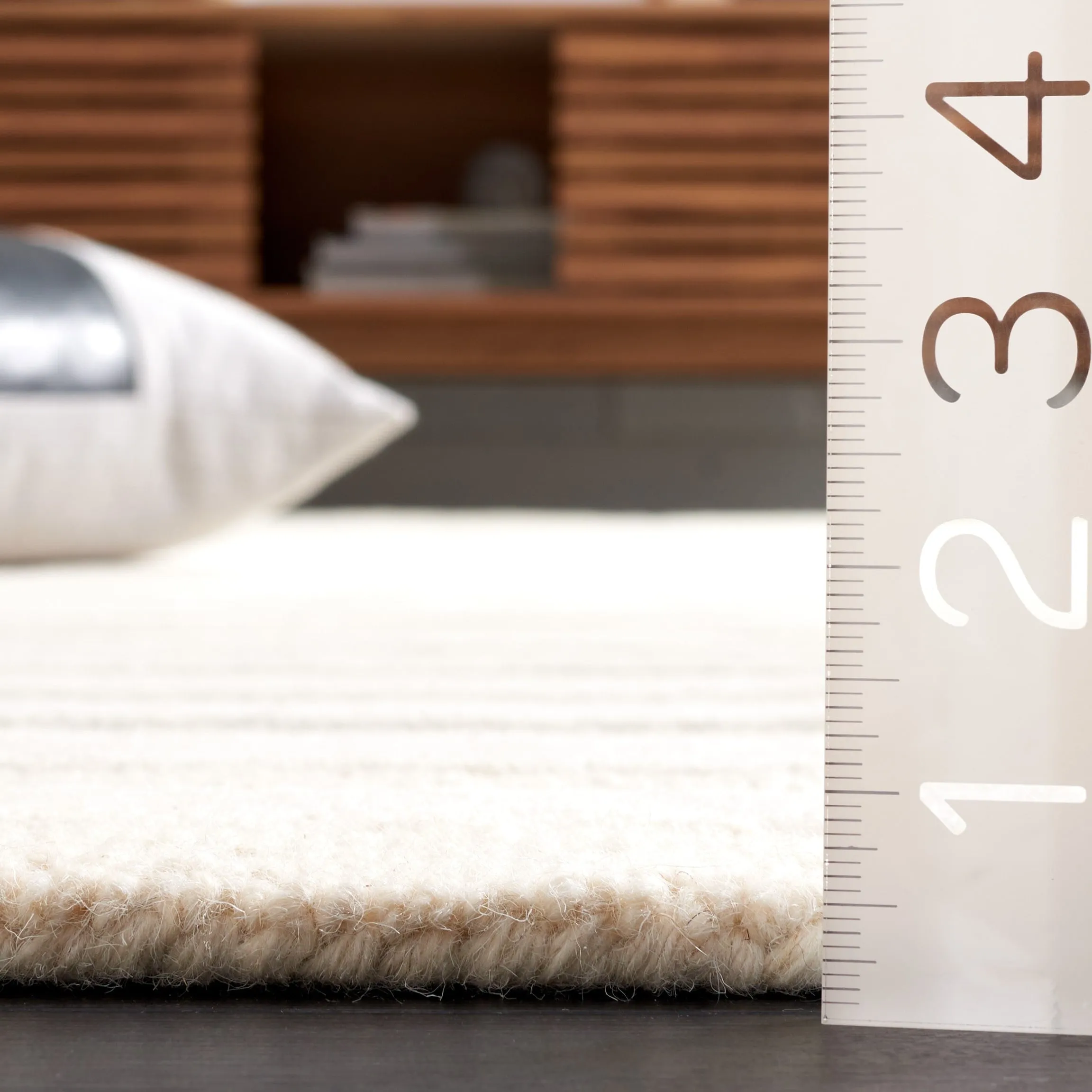 SAFAVIEH Handmade Ebony Floortje Contemporary Wool Rug
