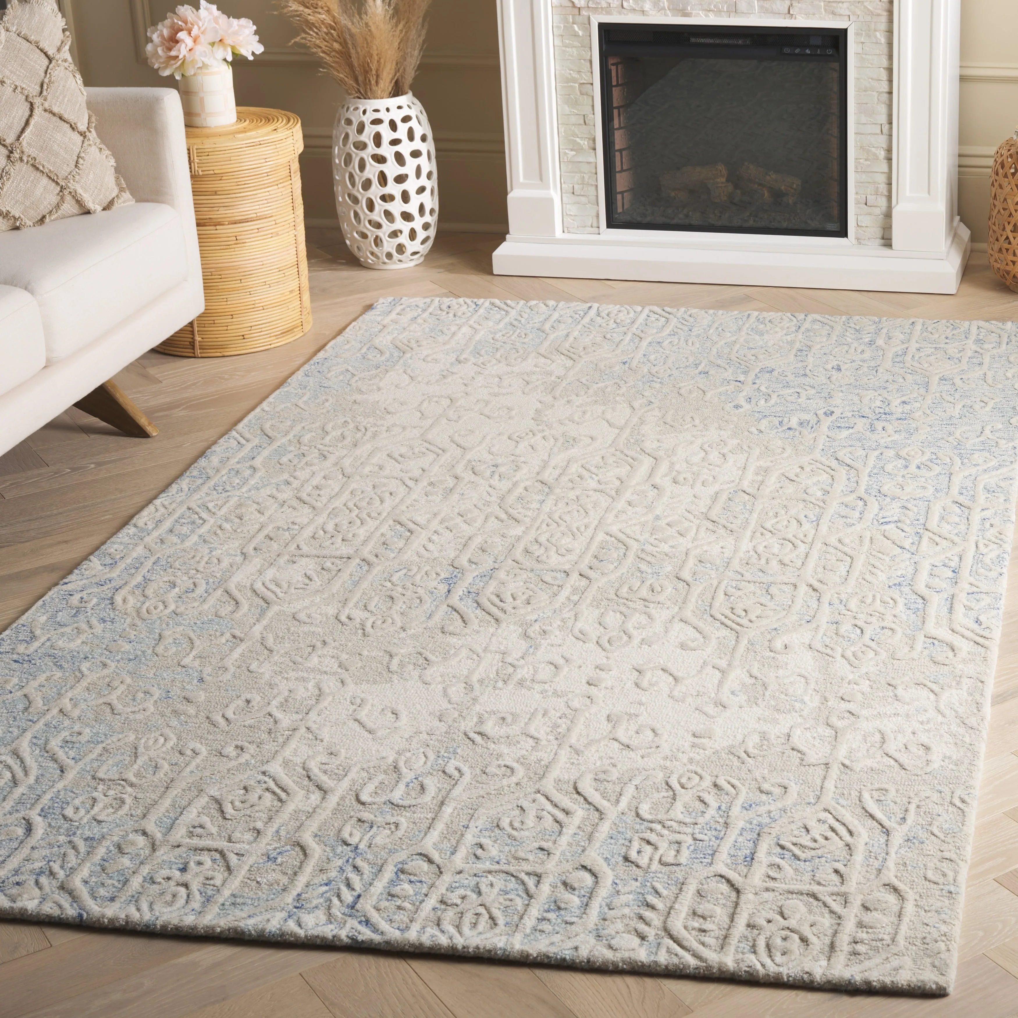 SAFAVIEH Handmade Ebony Marusa Modern & Contemporary Wool Rug