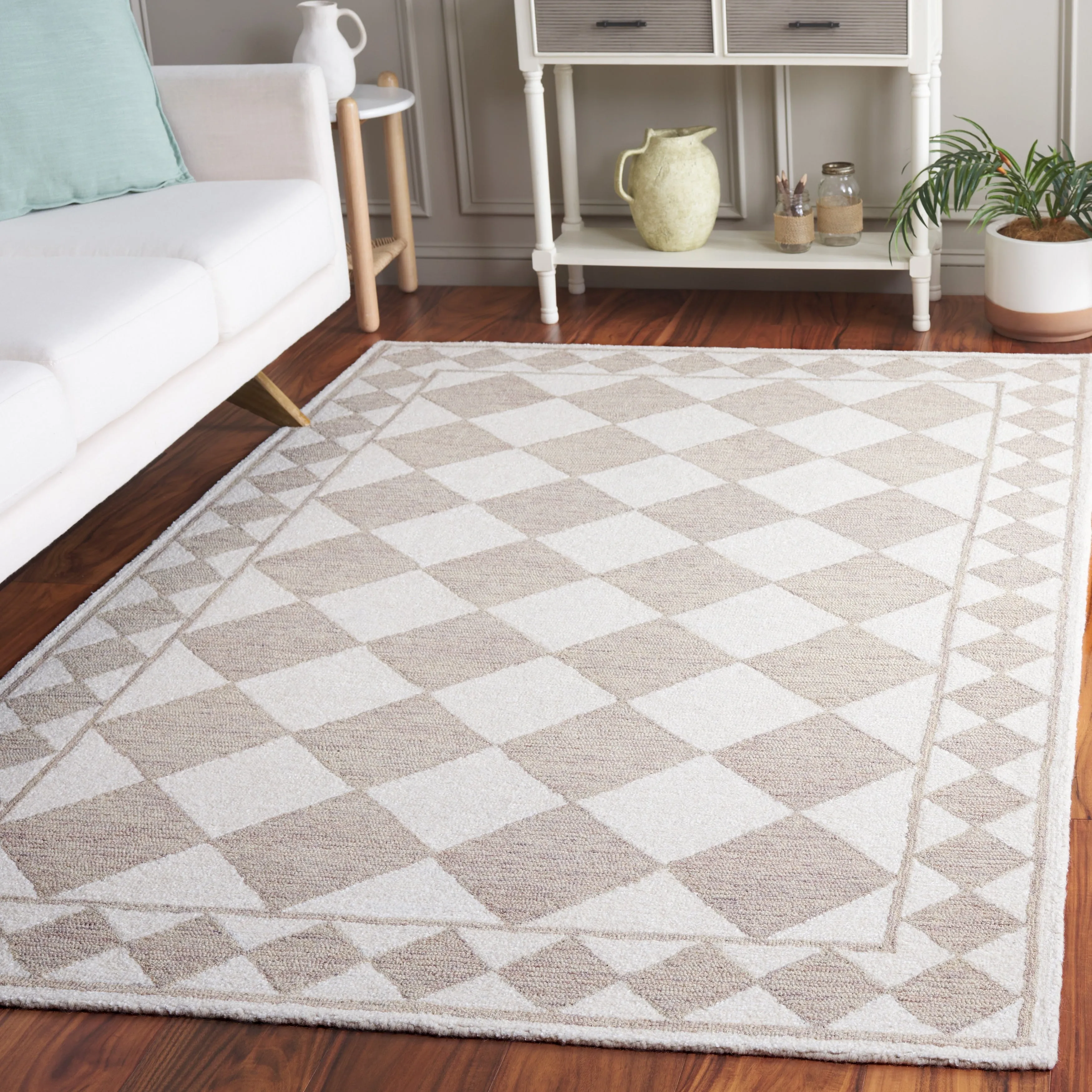 SAFAVIEH Handmade Ebony Nidia Modern & Contemporary Wool Rug