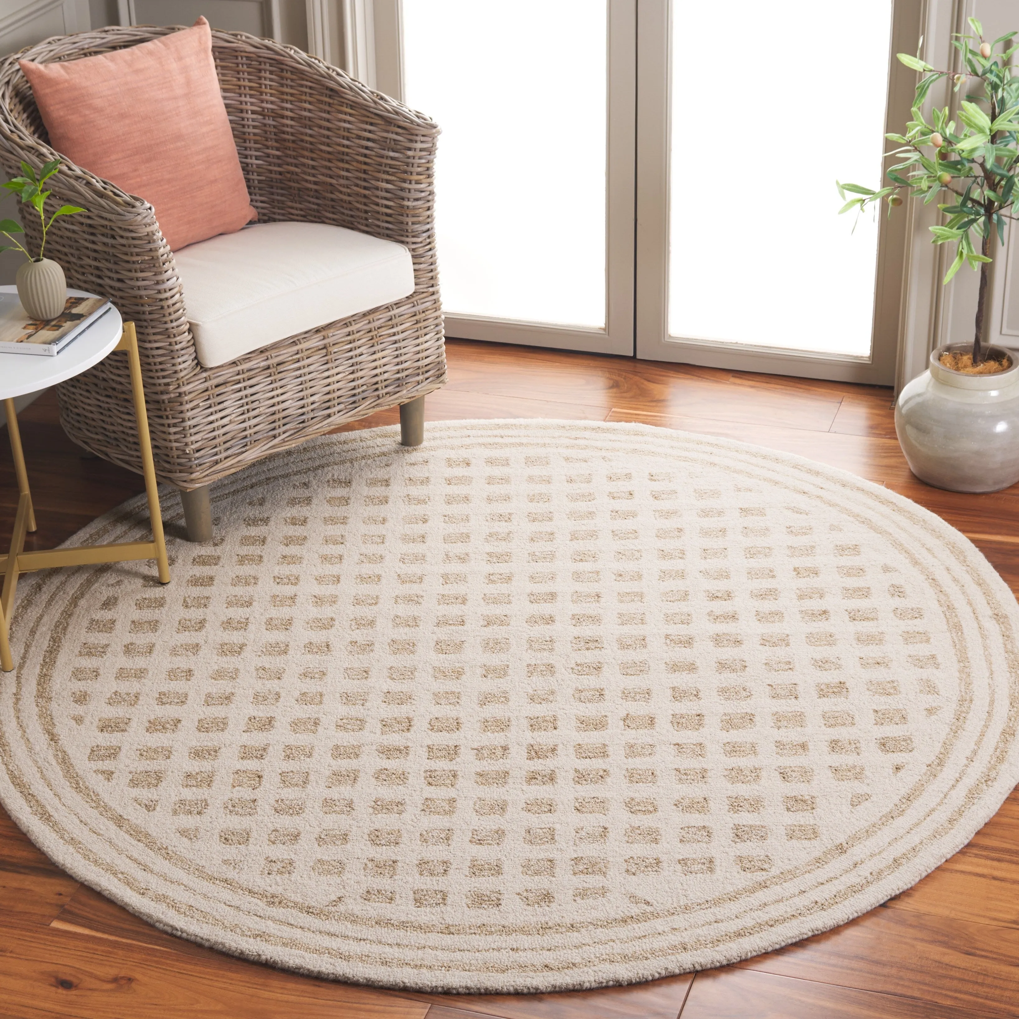 SAFAVIEH Handmade Ebony Torun Contemporary Wool Rug