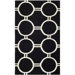 SAFAVIEH. Handmade Flatweave Dhurries Vilvi Modern Moroccan Wool Rug