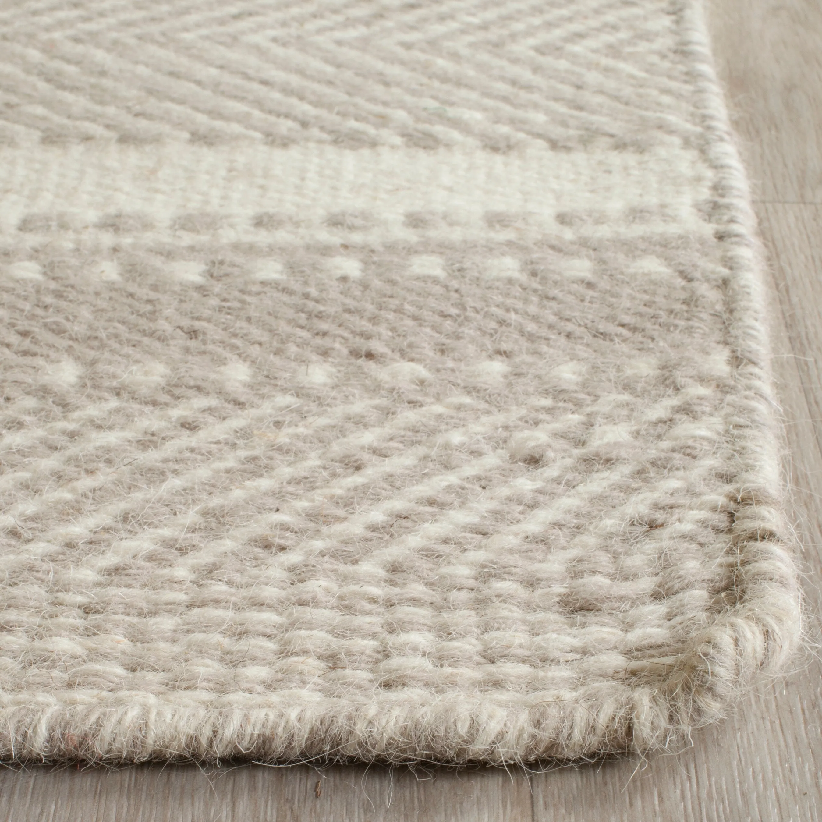 SAFAVIEH Handmade Flatweave Kilim Manrica Wool Rug