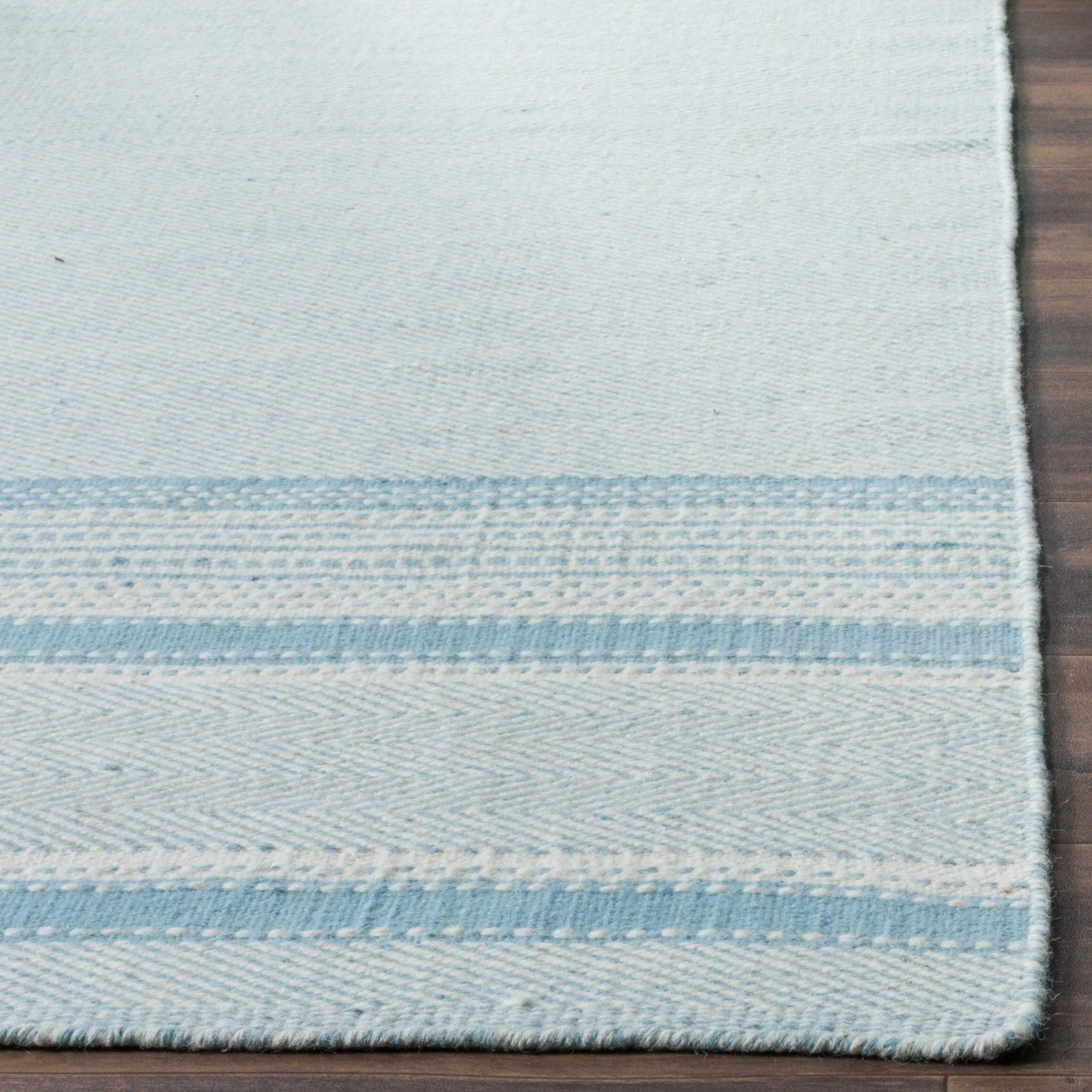 SAFAVIEH Handmade Flatweave Kilim Manrica Wool Rug