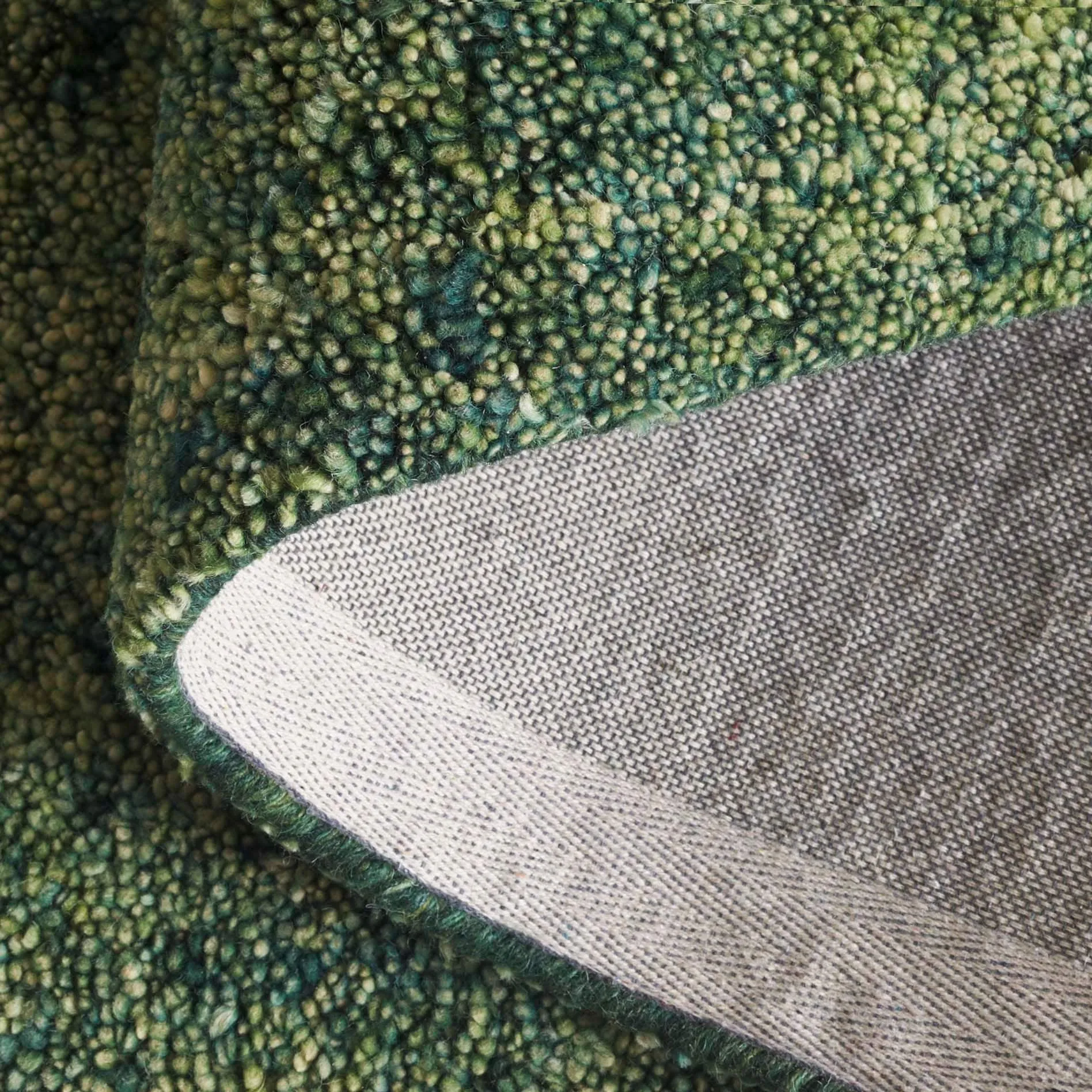SAFAVIEH Handmade Gabbeh Andrina Wool Rug
