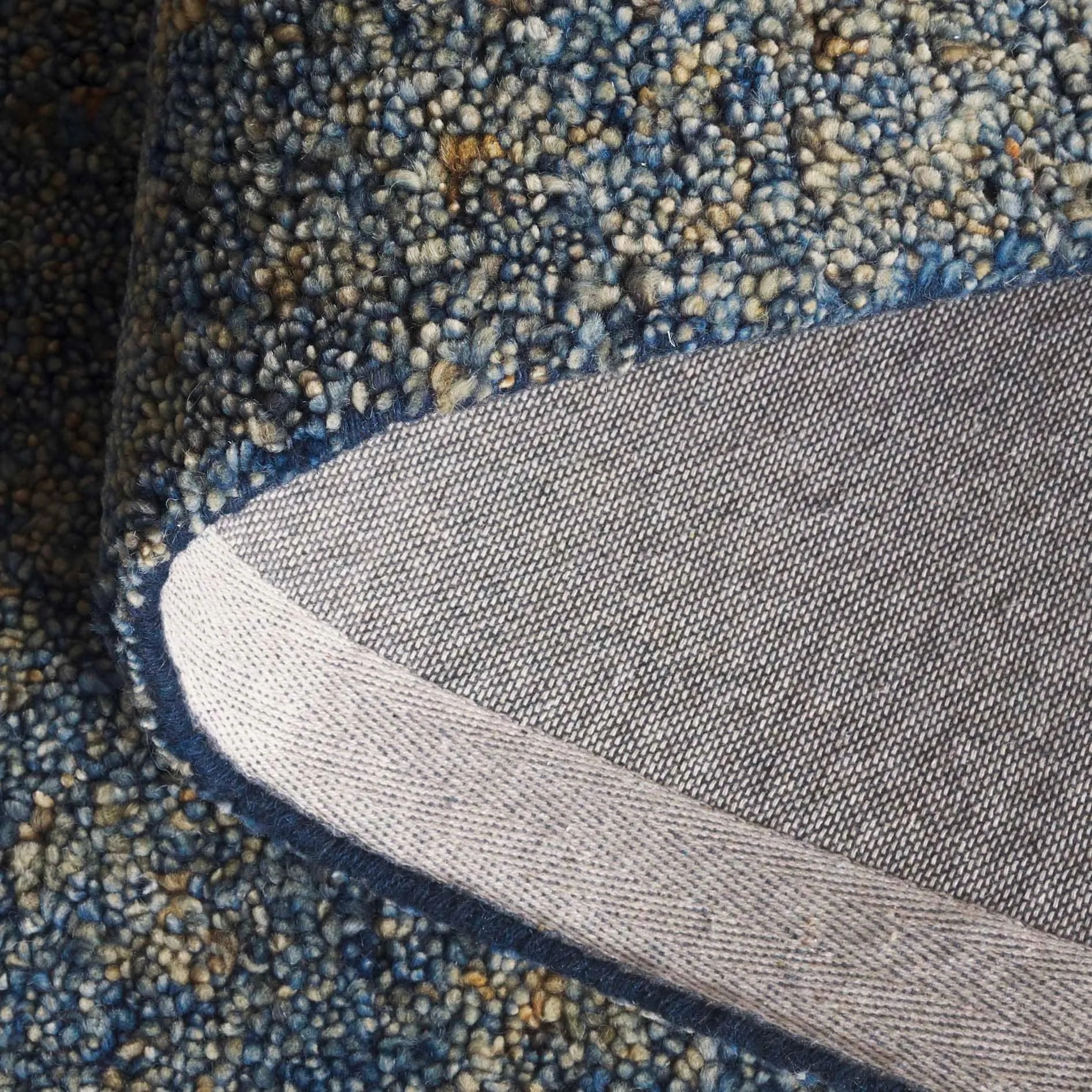 SAFAVIEH Handmade Gabbeh Andrina Wool Rug