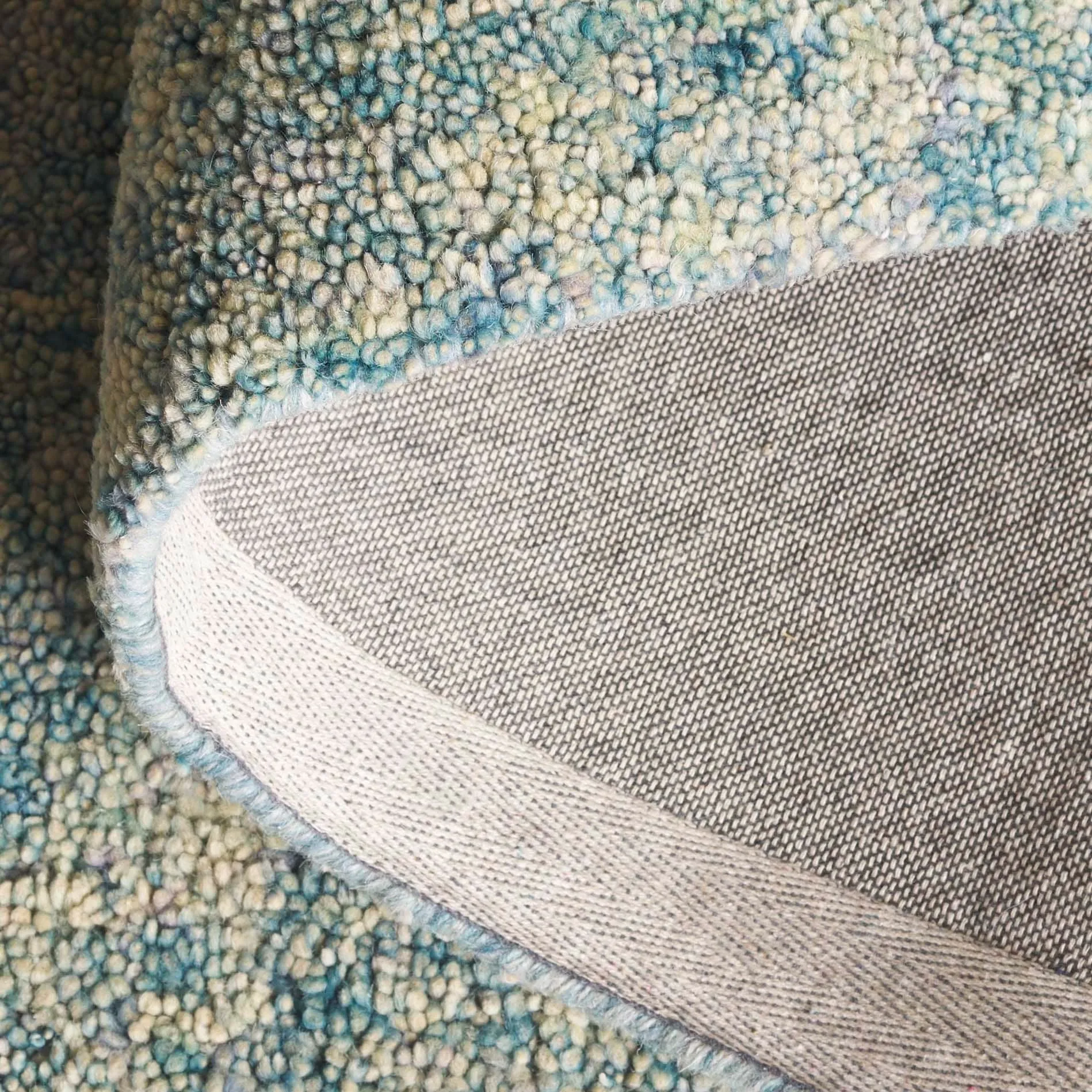 SAFAVIEH Handmade Gabbeh Andrina Wool Rug