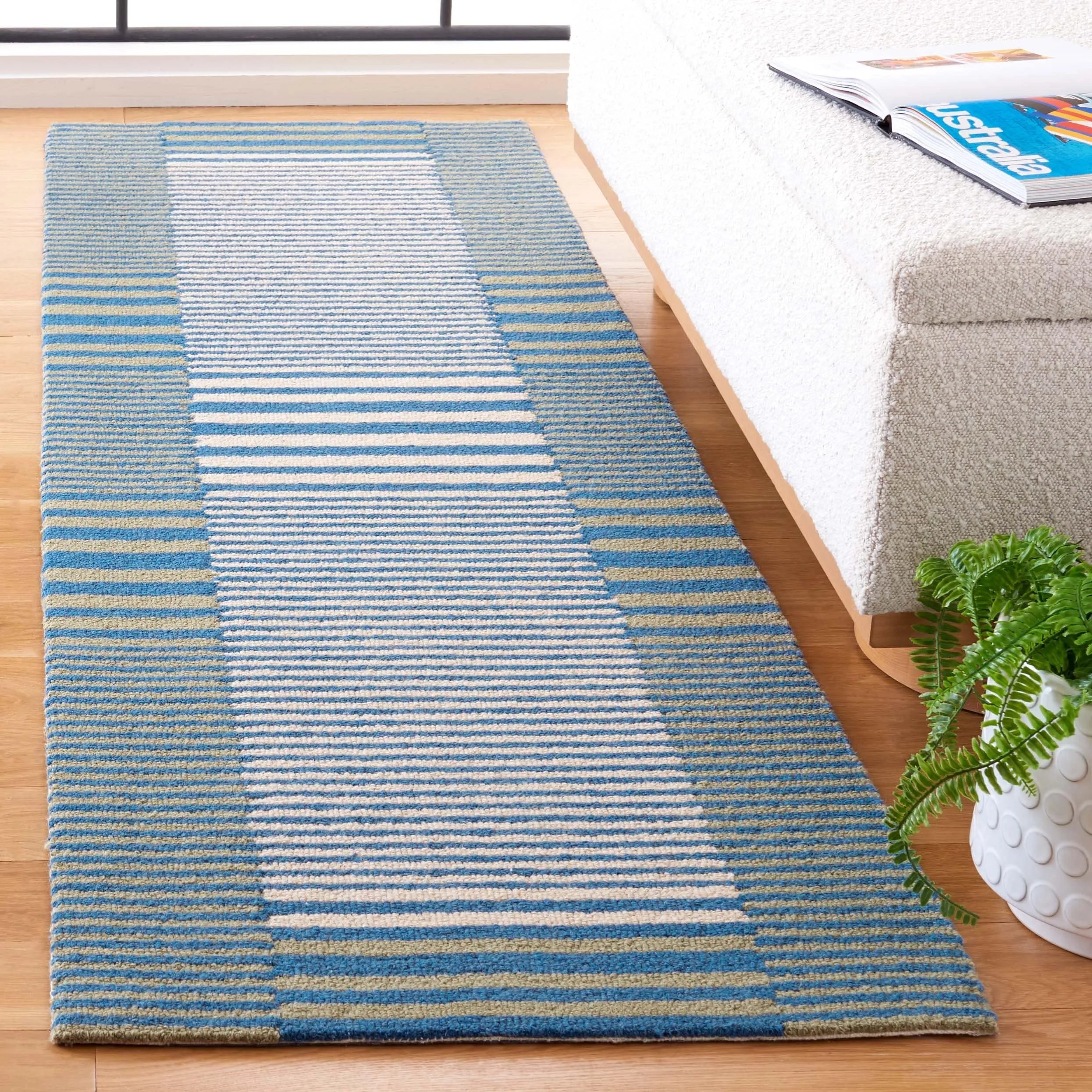 SAFAVIEH Handmade Genre Sayda Mid-Century Modern Wool Rug