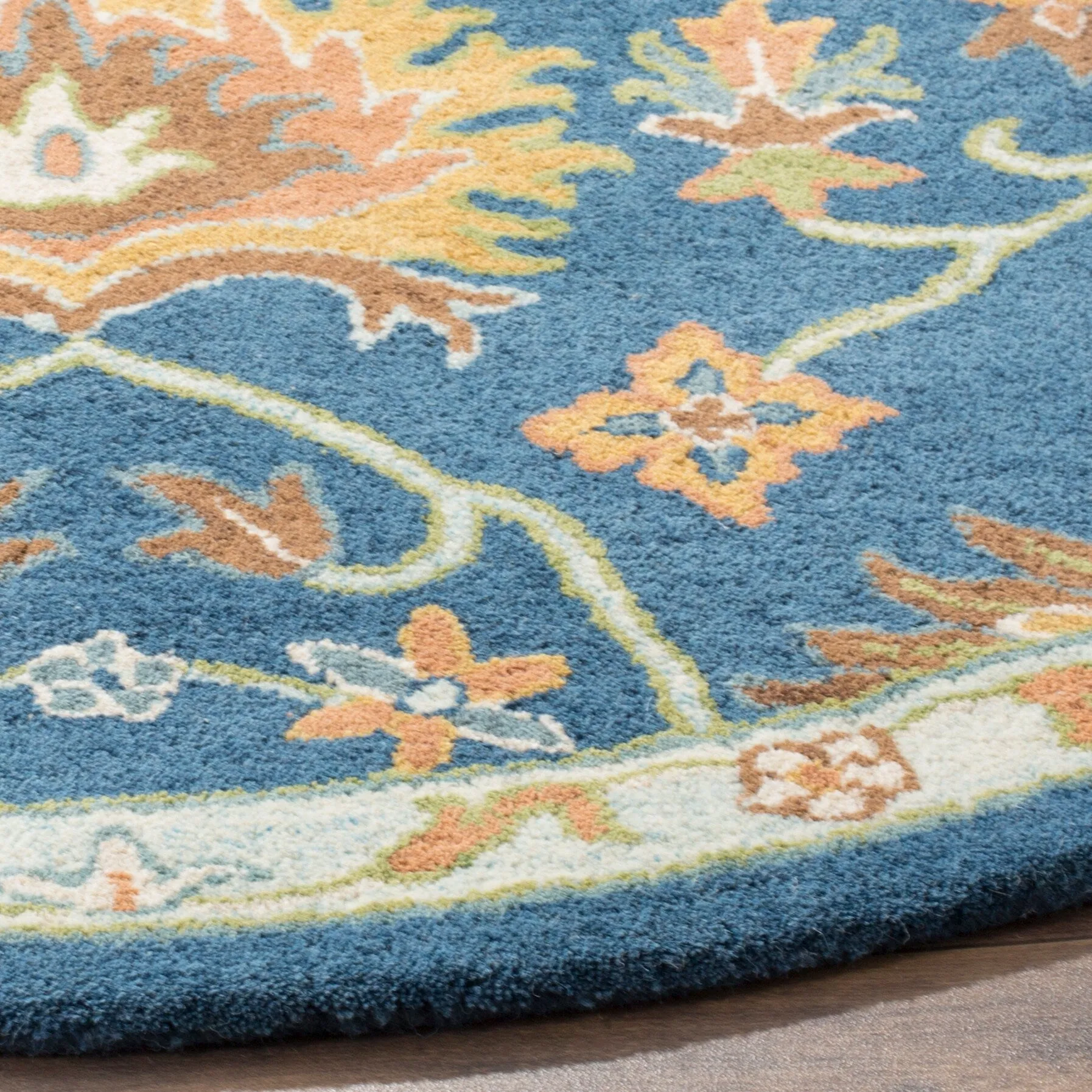 SAFAVIEH Handmade Heritage Boat Traditional Oriental Wool Rug