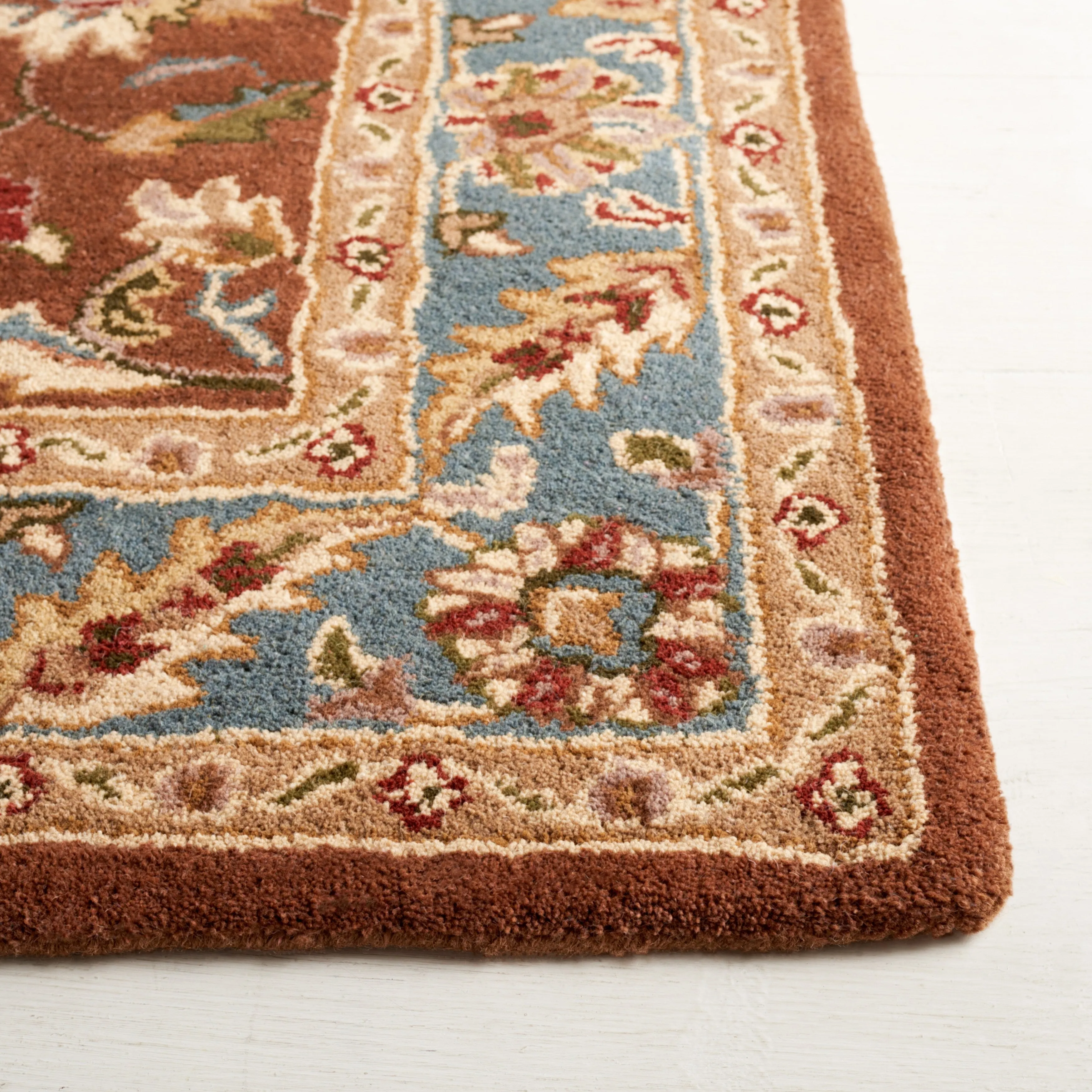 SAFAVIEH Handmade Heritage Topiary Signet Traditional Oriental Wool Rug