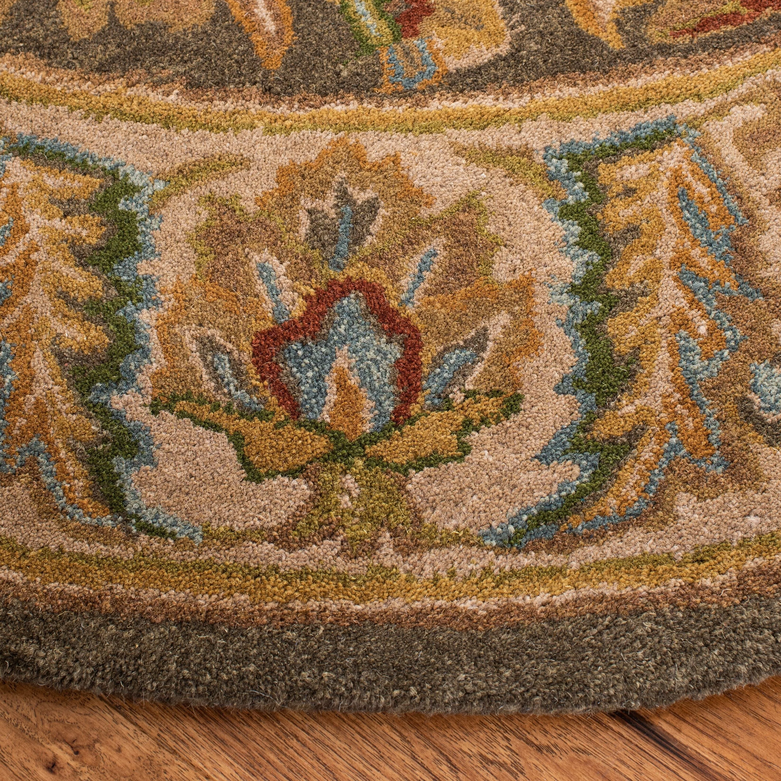 SAFAVIEH Handmade Heritage Triumph Traditional Oriental Wool Rug
