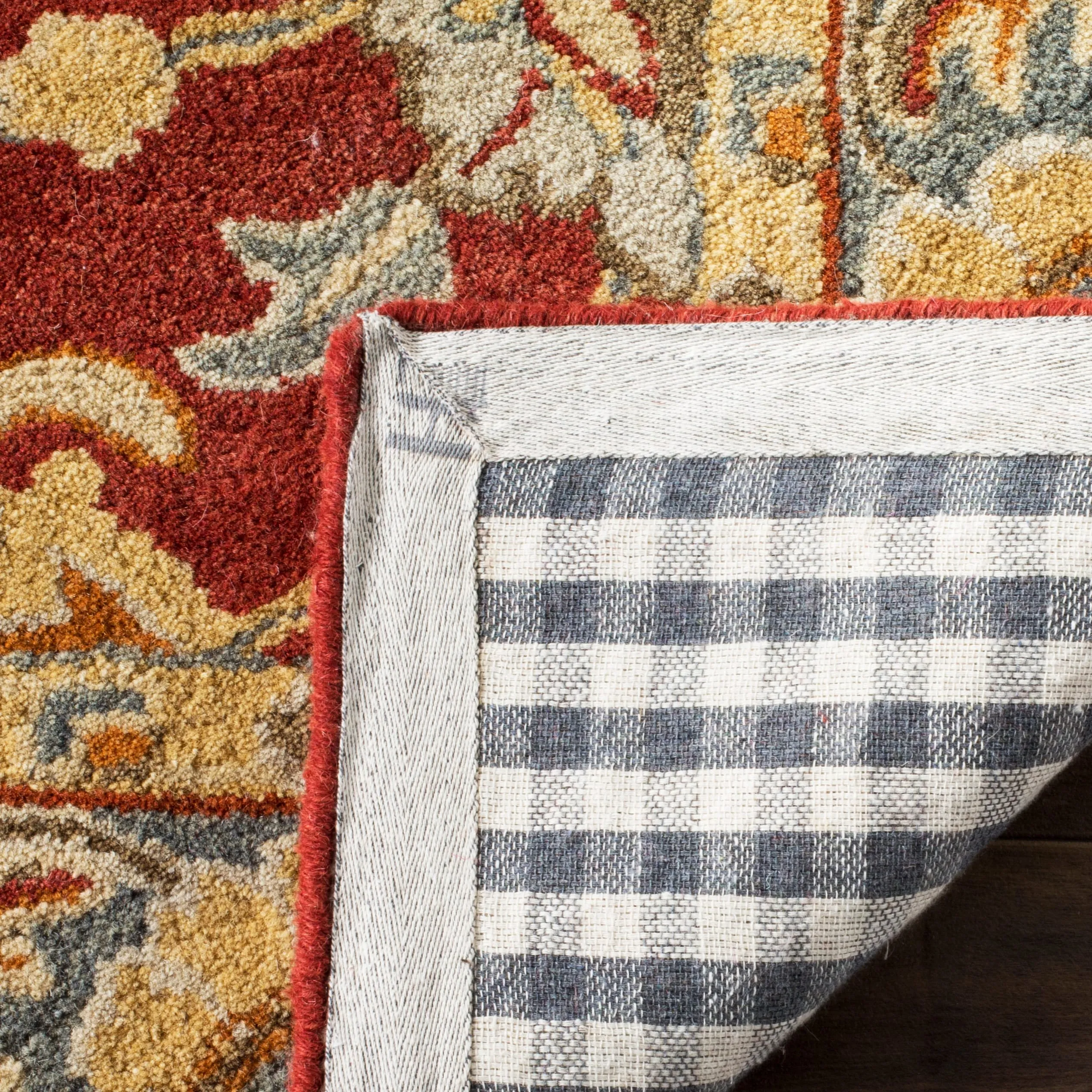SAFAVIEH Handmade Heritage Tzippi Traditional Oriental Wool Rug