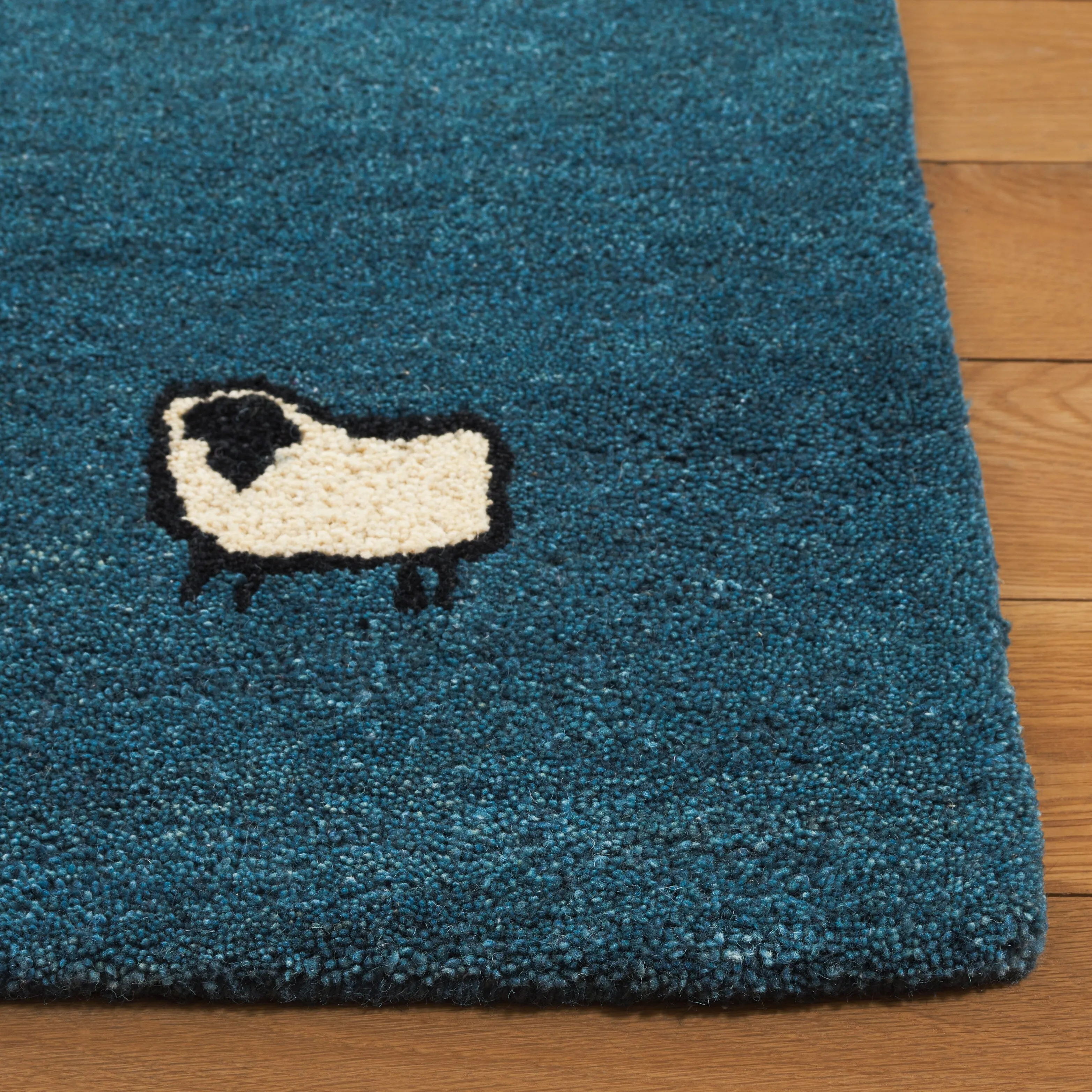 SAFAVIEH Handmade Himalaya Tulip Medallion Modern & Contemporary Wool Rug