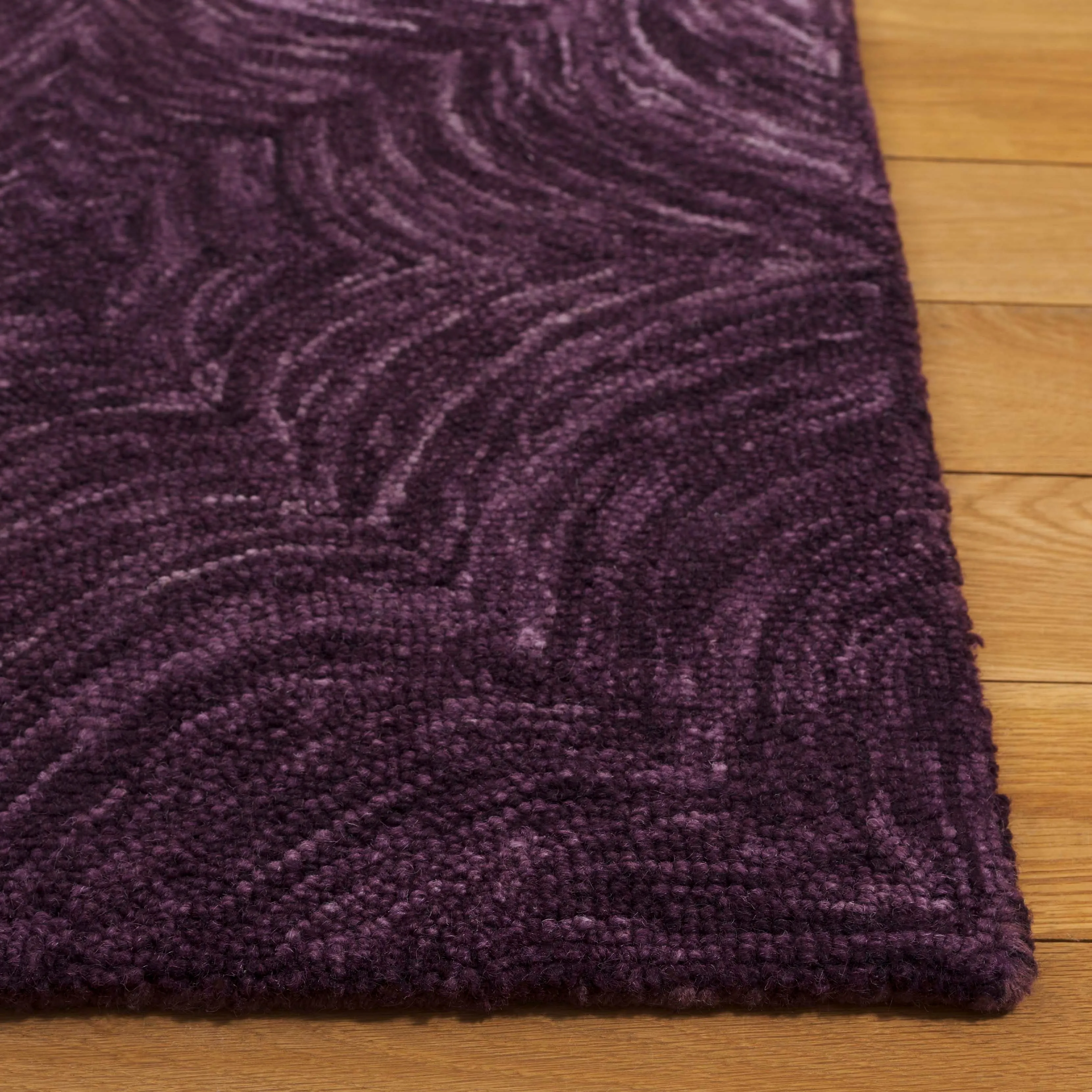 SAFAVIEH Handmade Ikat Jerina Modern & Contemporary Wool Rug