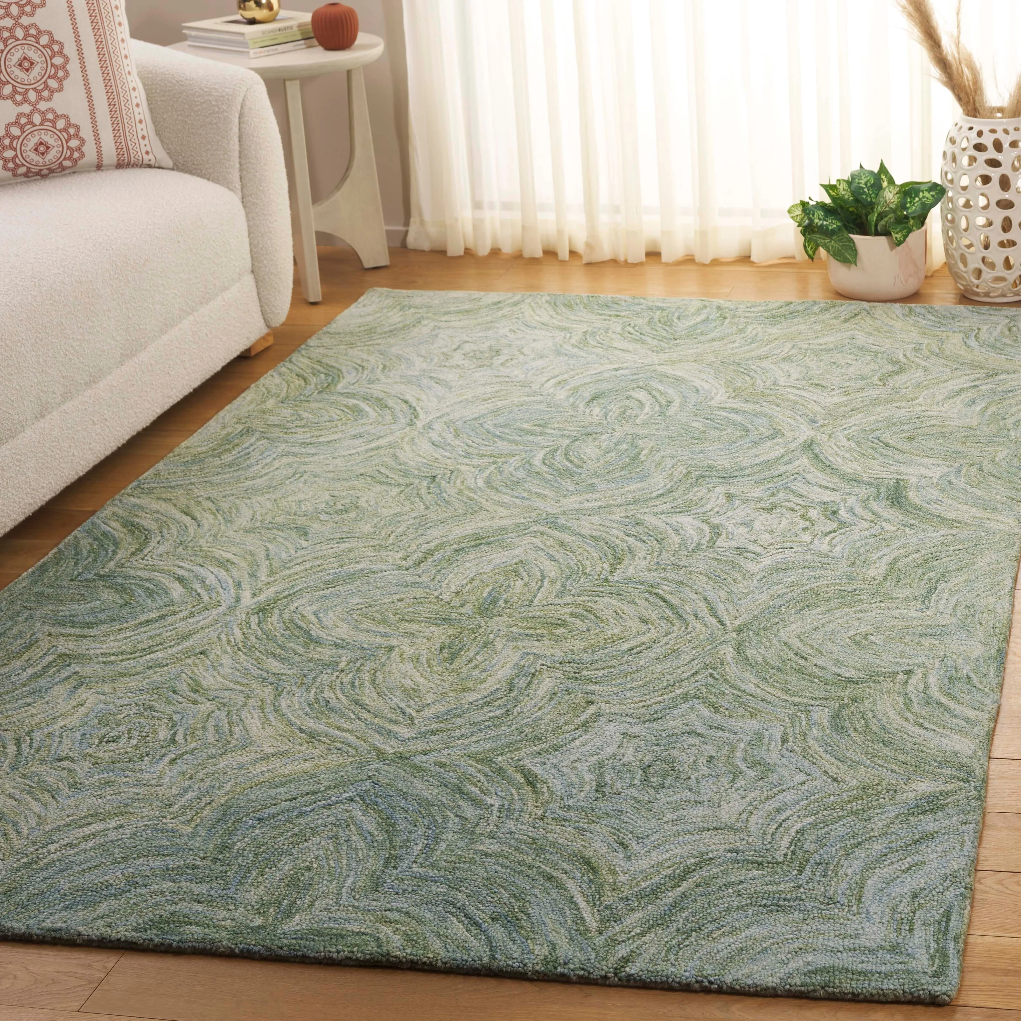 SAFAVIEH Handmade Ikat Jerina Modern & Contemporary Wool Rug