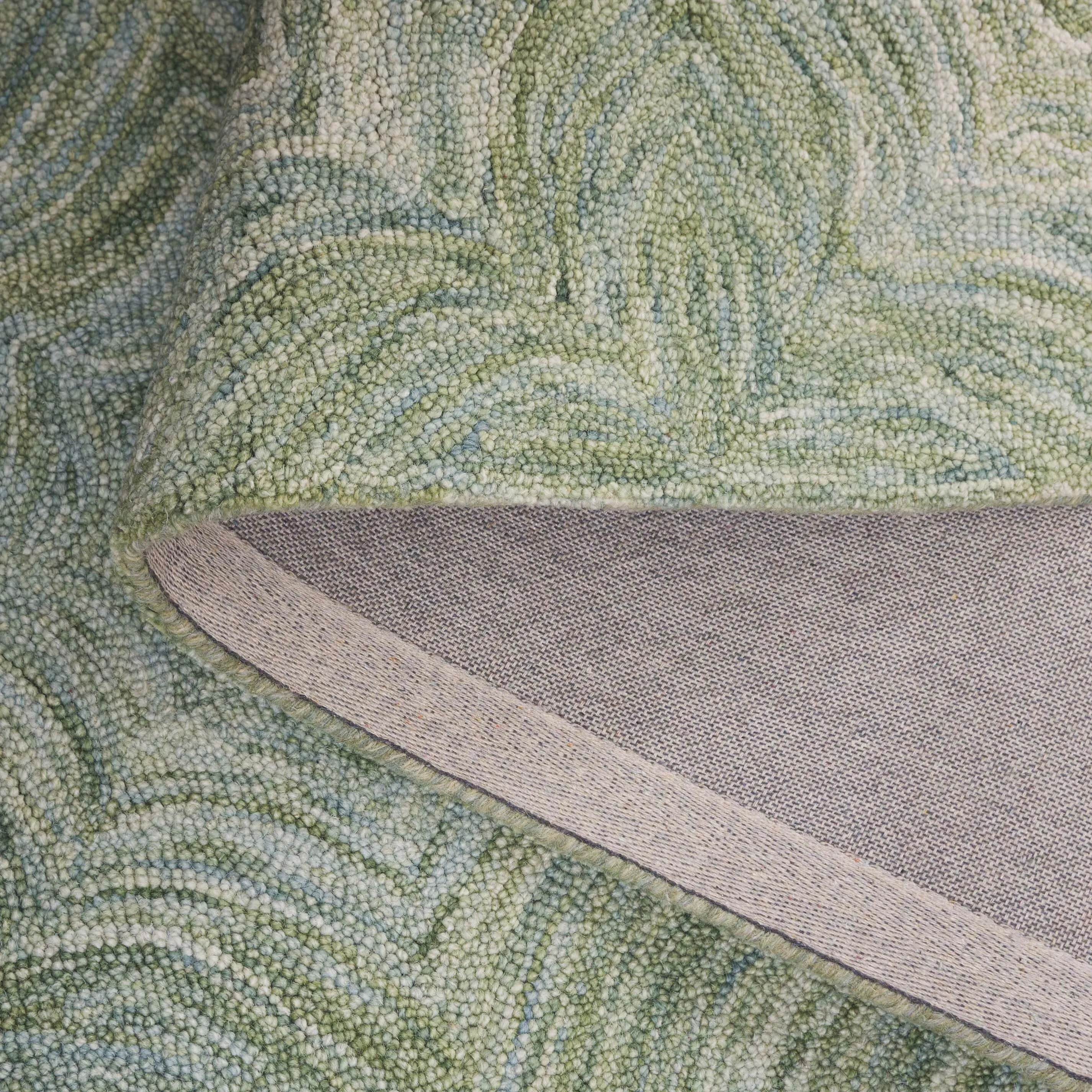 SAFAVIEH Handmade Ikat Jerina Modern & Contemporary Wool Rug